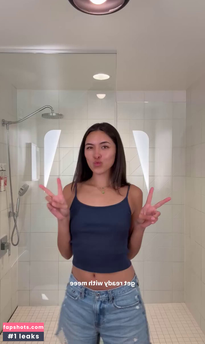 Shanti Tan gallery photo #105