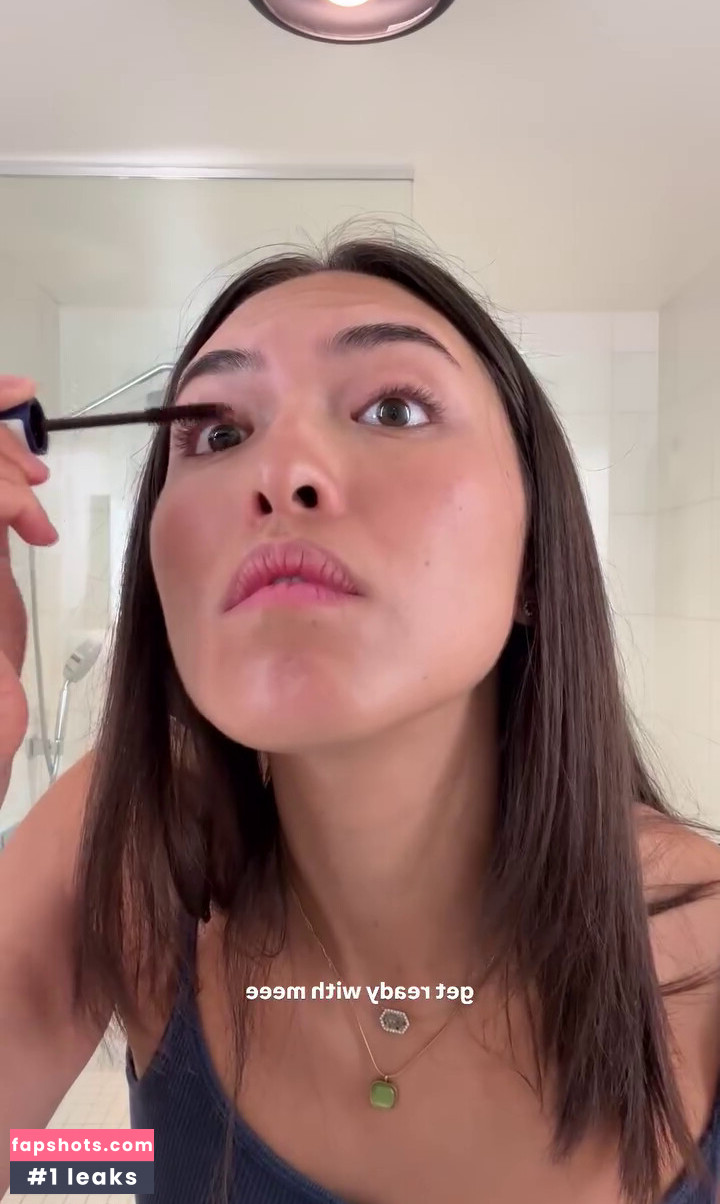 Shanti Tan gallery photo #115