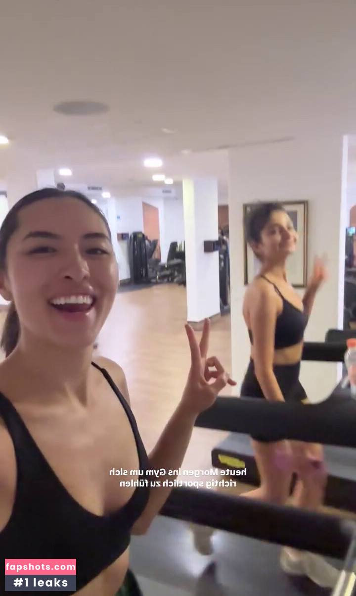 Shanti Tan gallery photo #131