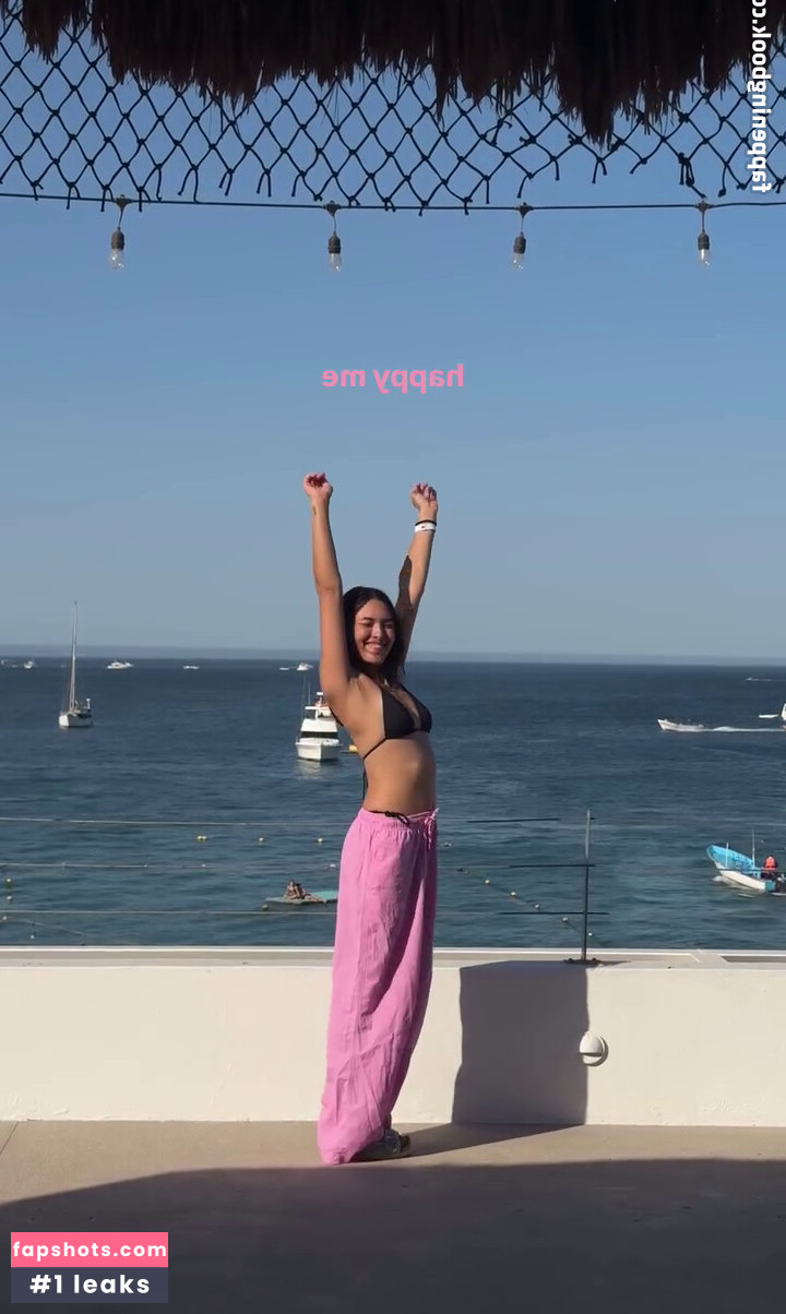 Shanti Tan gallery photo #135