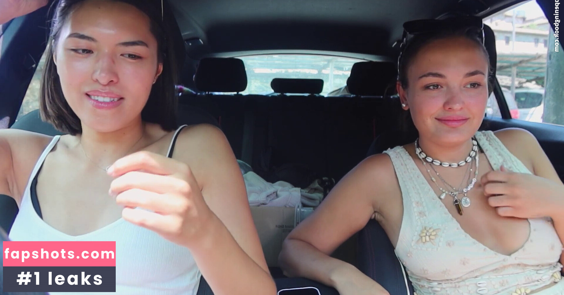 Shanti Tan gallery photo #137