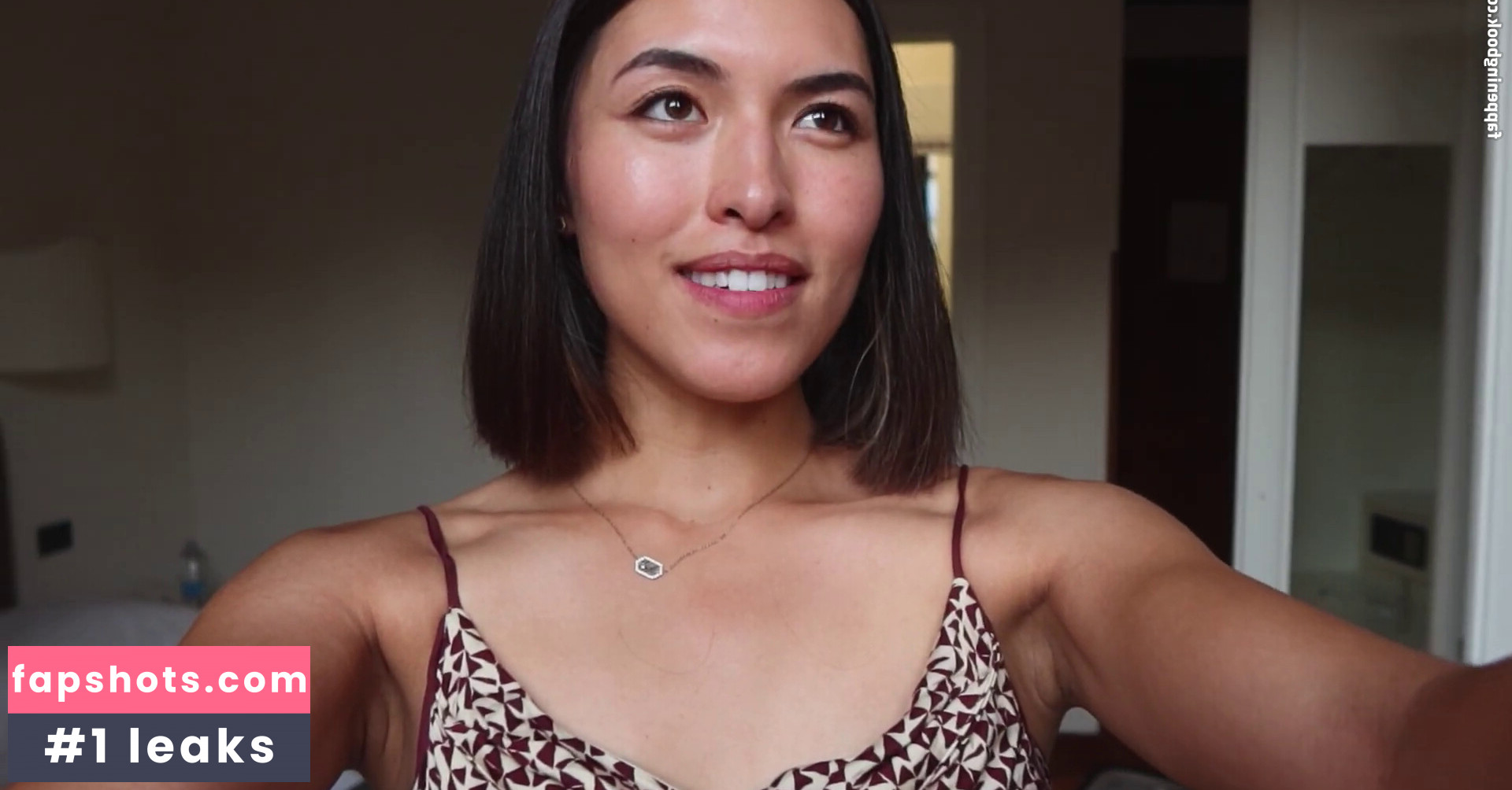 Shanti Tan gallery photo #151