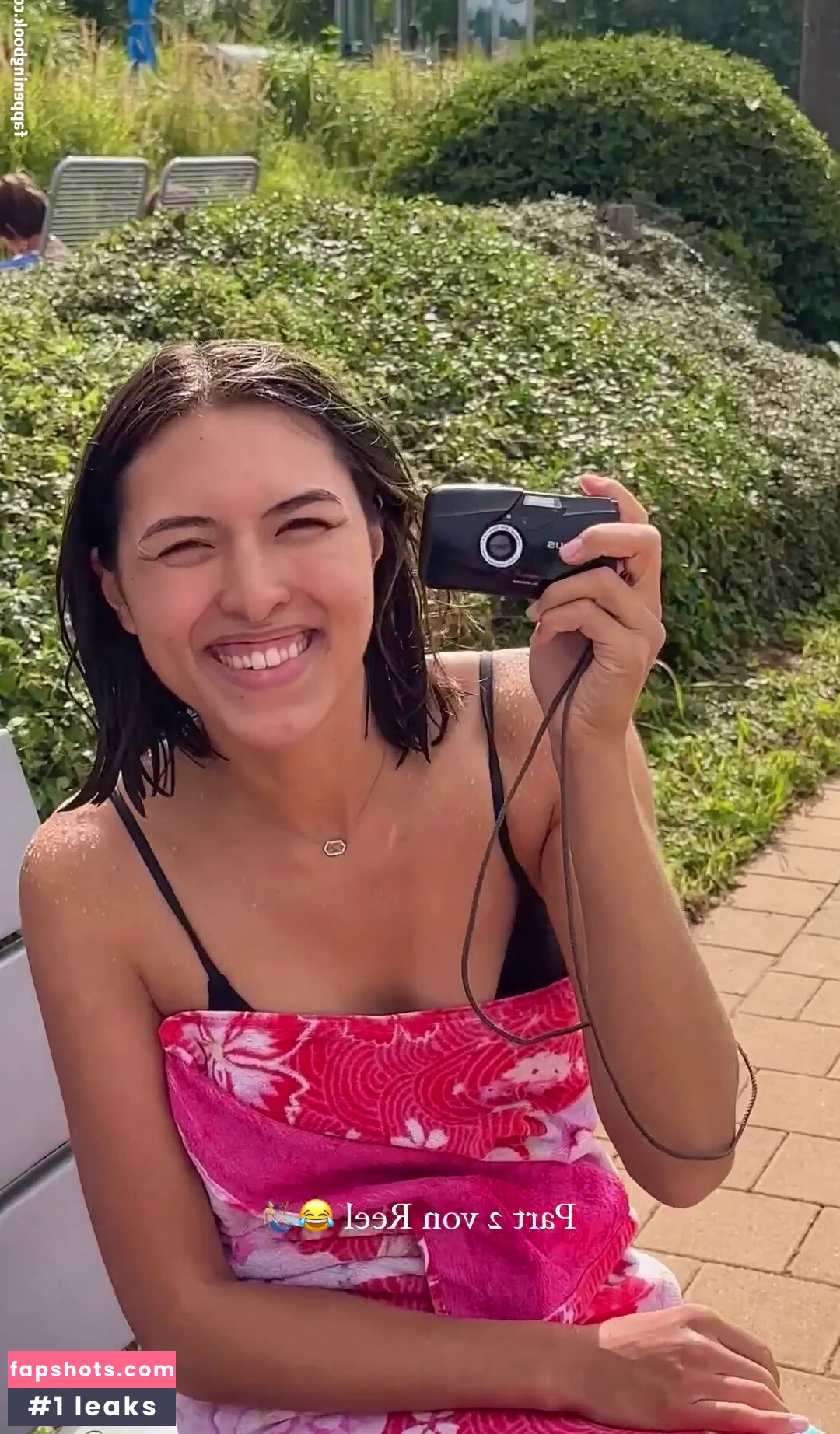 Shanti Tan gallery photo #178