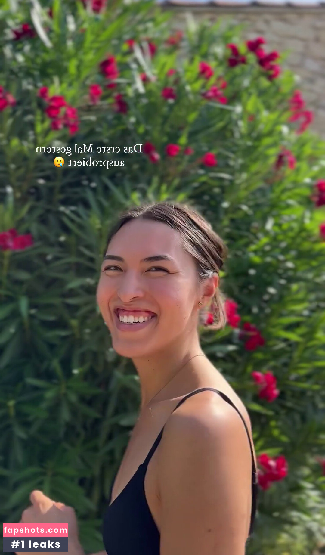 Shanti Tan gallery photo #232