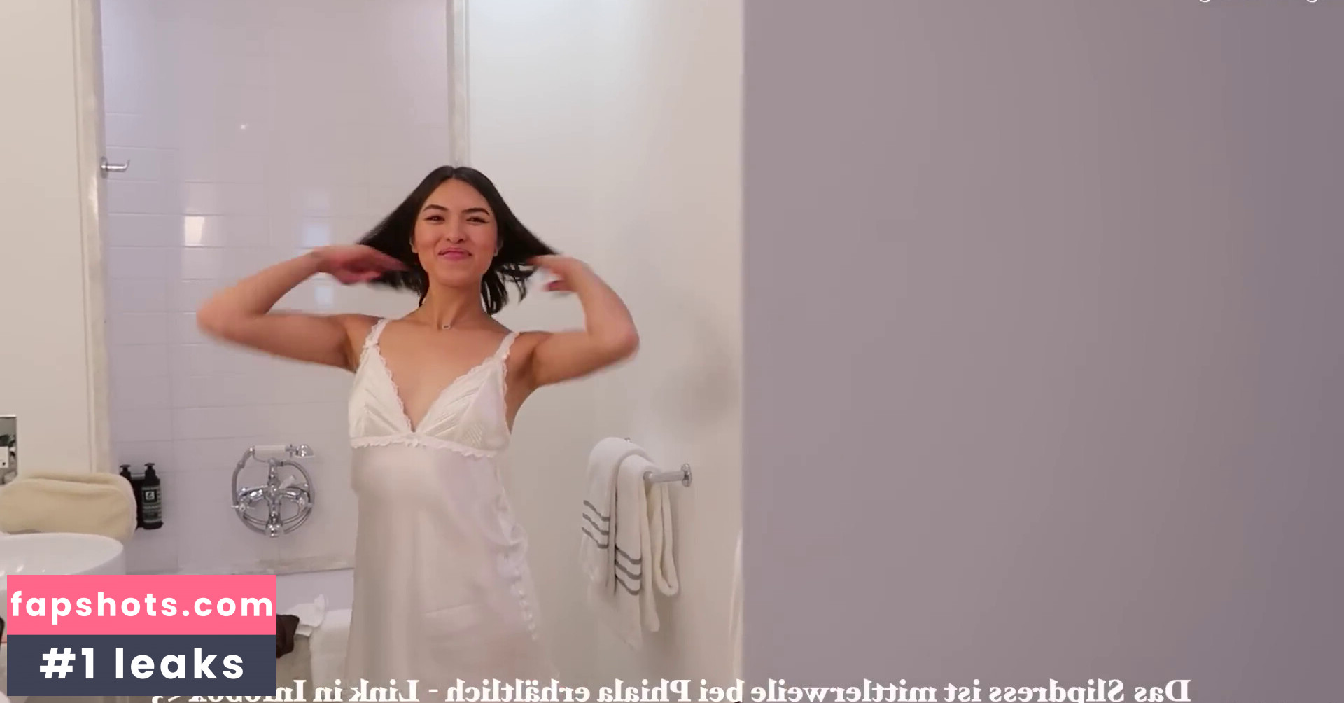 Shanti Tan gallery photo #285