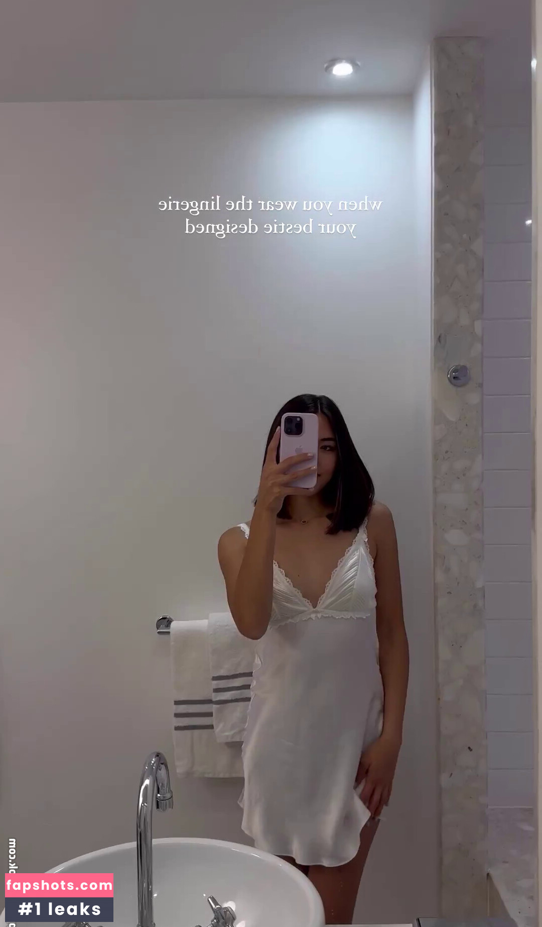 Shanti Tan gallery photo #301