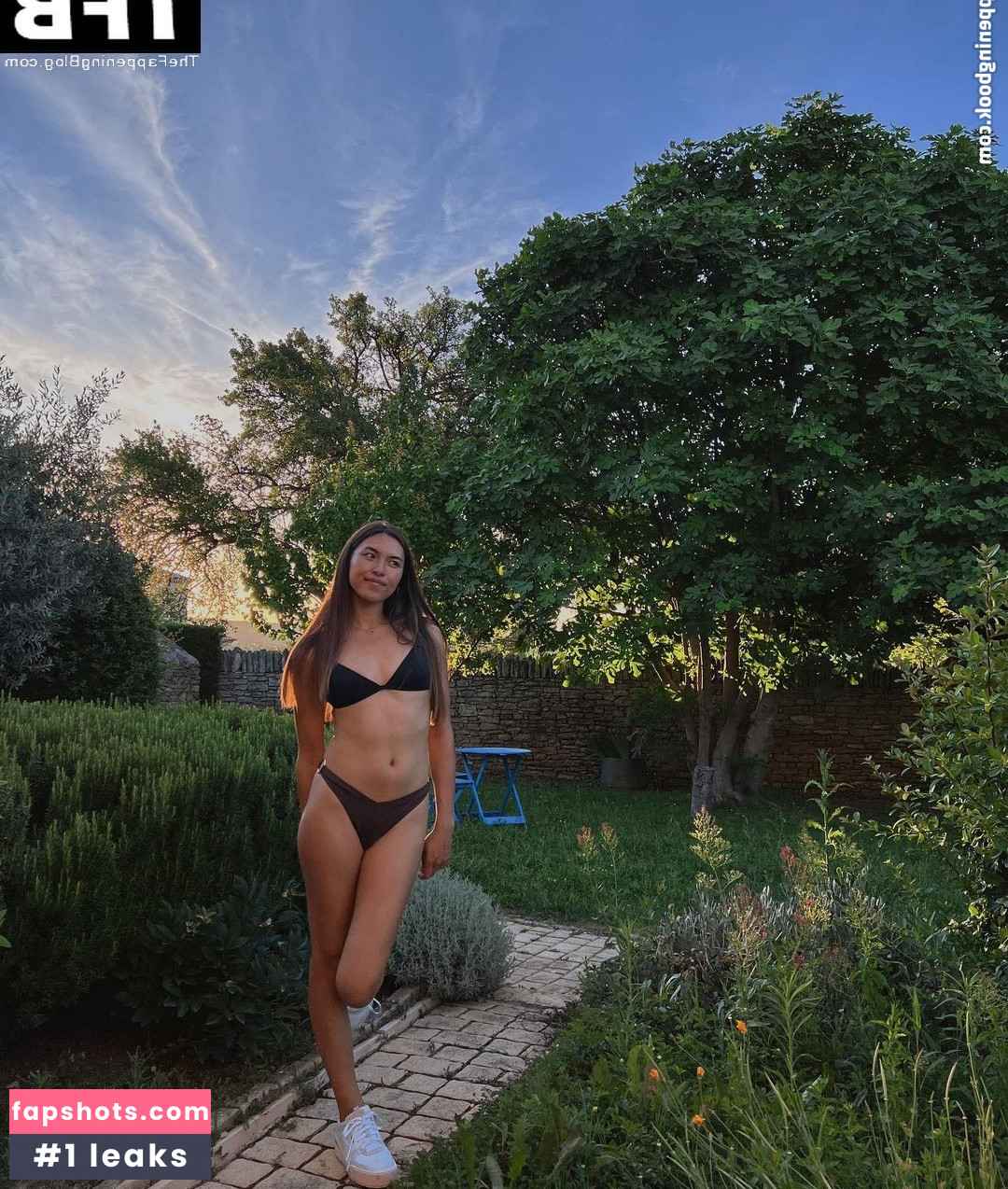 Shanti Tan gallery photo #307