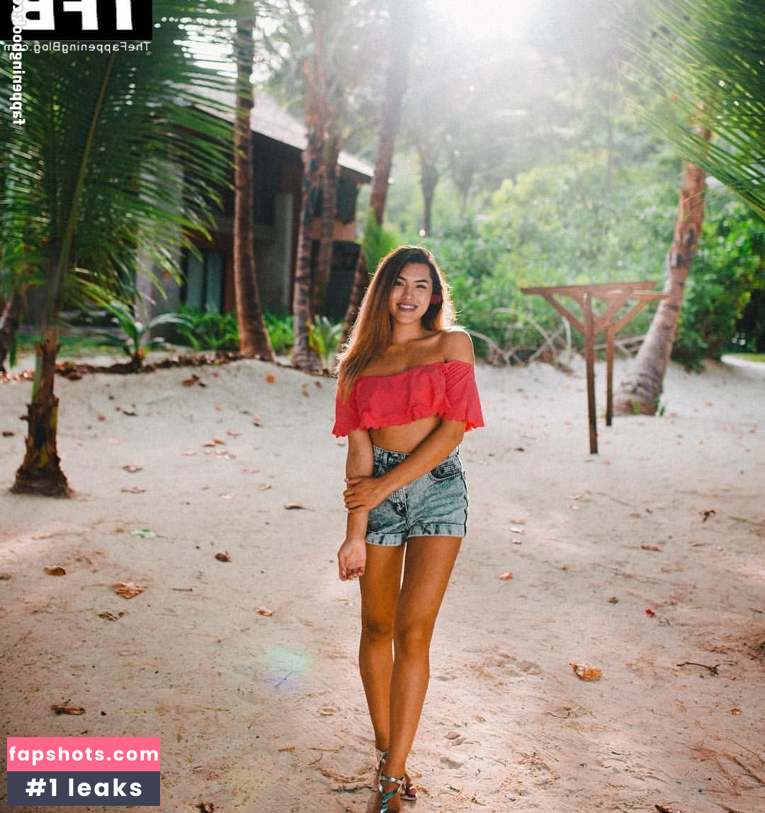 Shanti Tan gallery photo #310