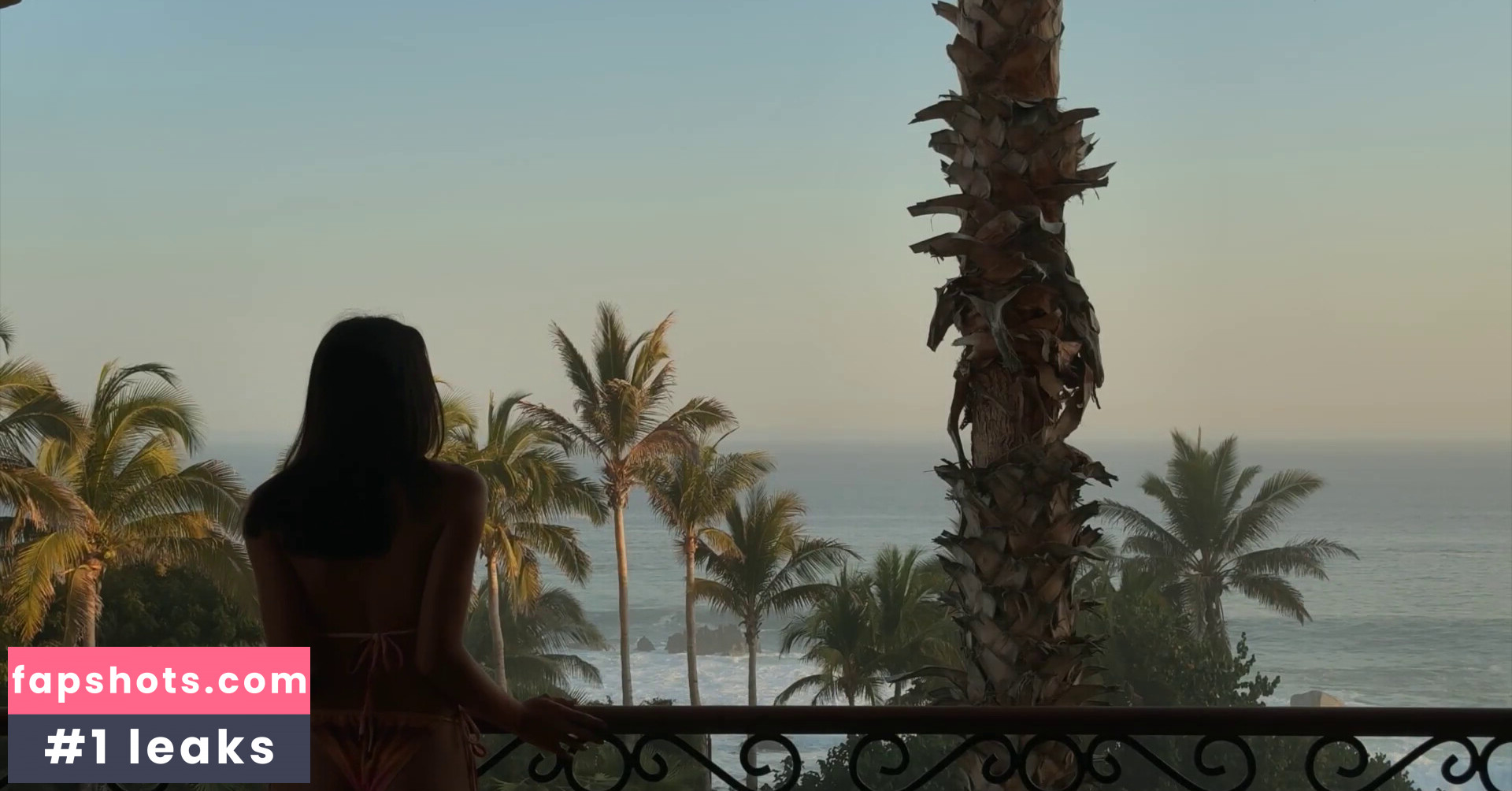 Shanti Tan gallery photo #59