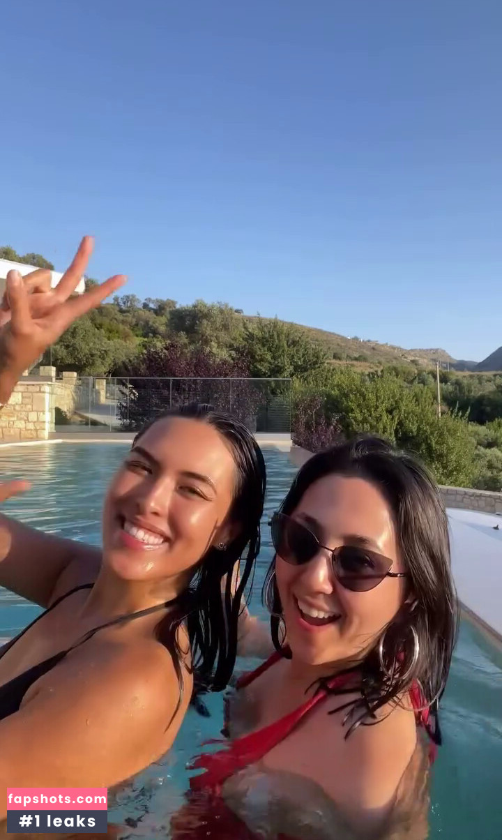 Shanti Tan gallery photo #94