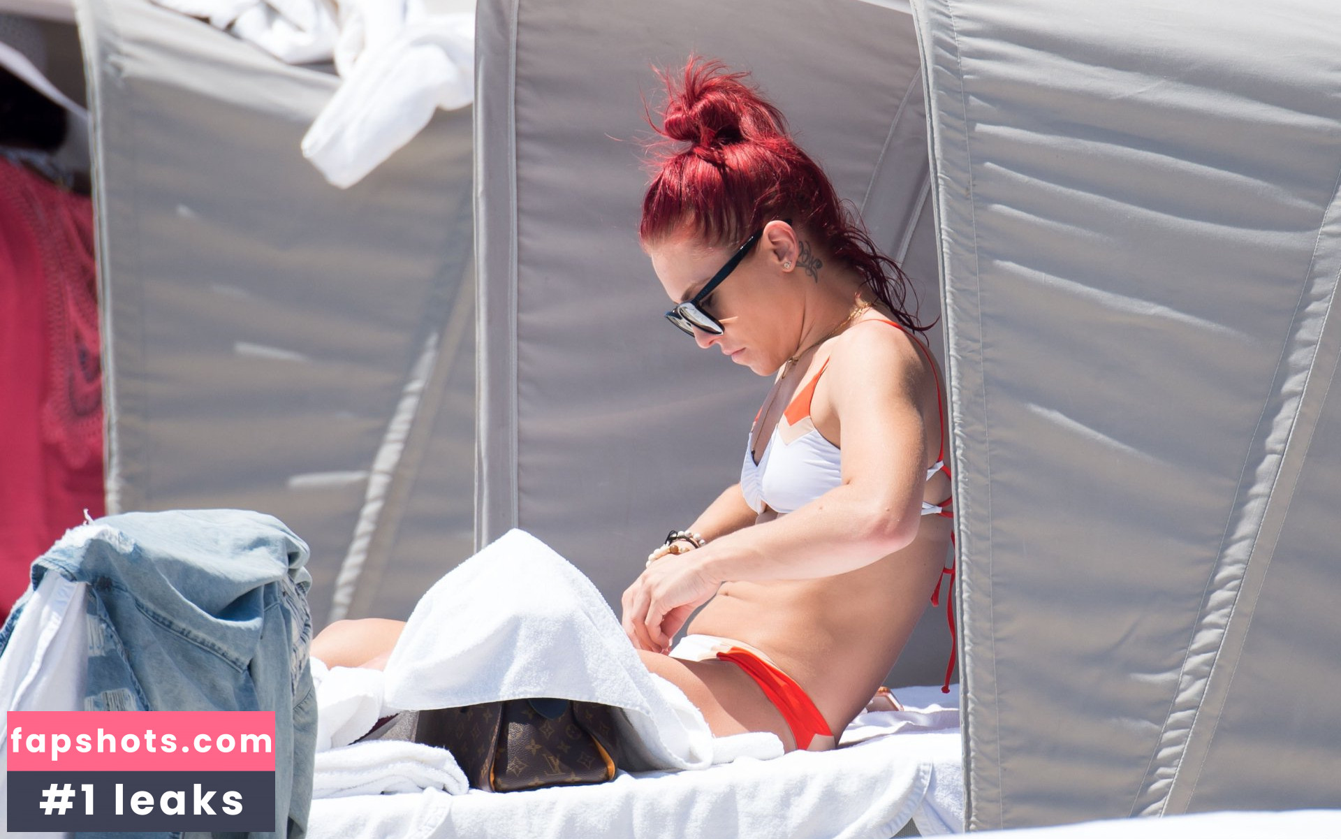 Sharna Burgess gallery photo #117