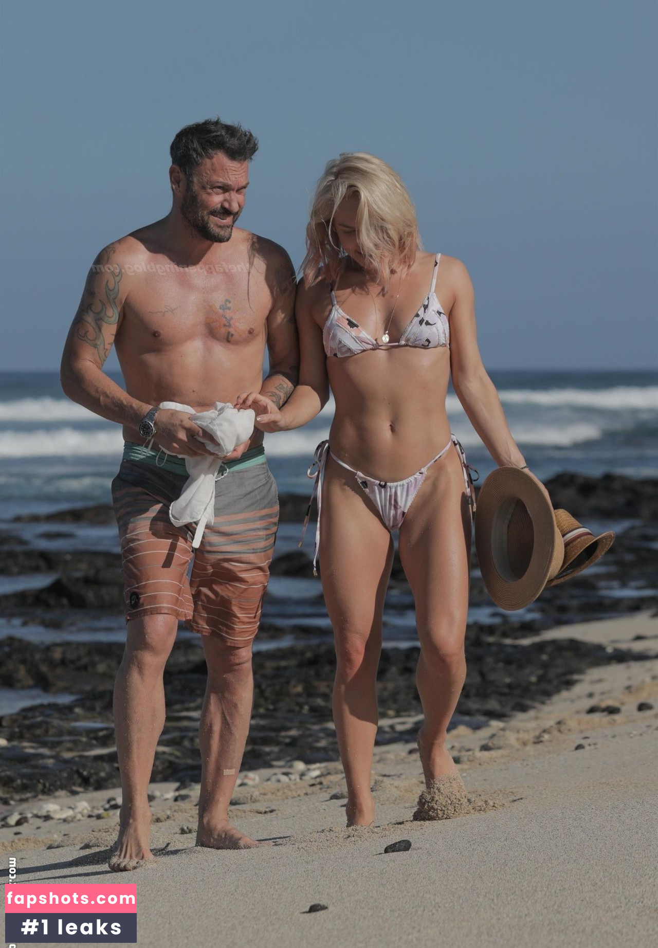 Sharna Burgess gallery photo #64