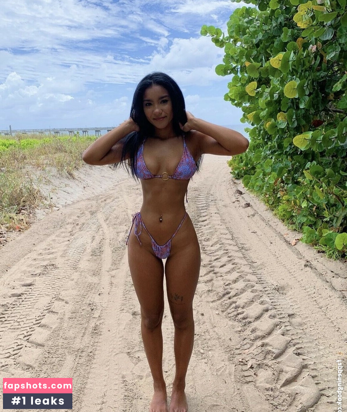 sharnyceballos gallery photo #2