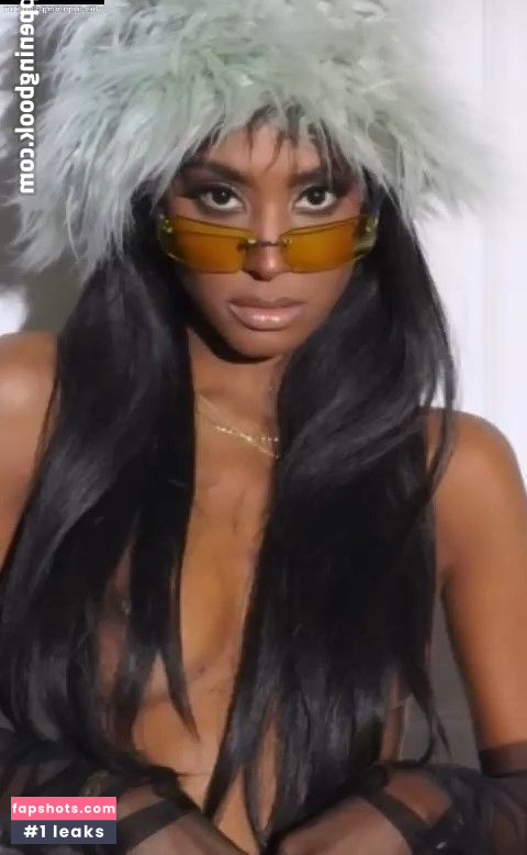 Sharon Battiste gallery photo #13