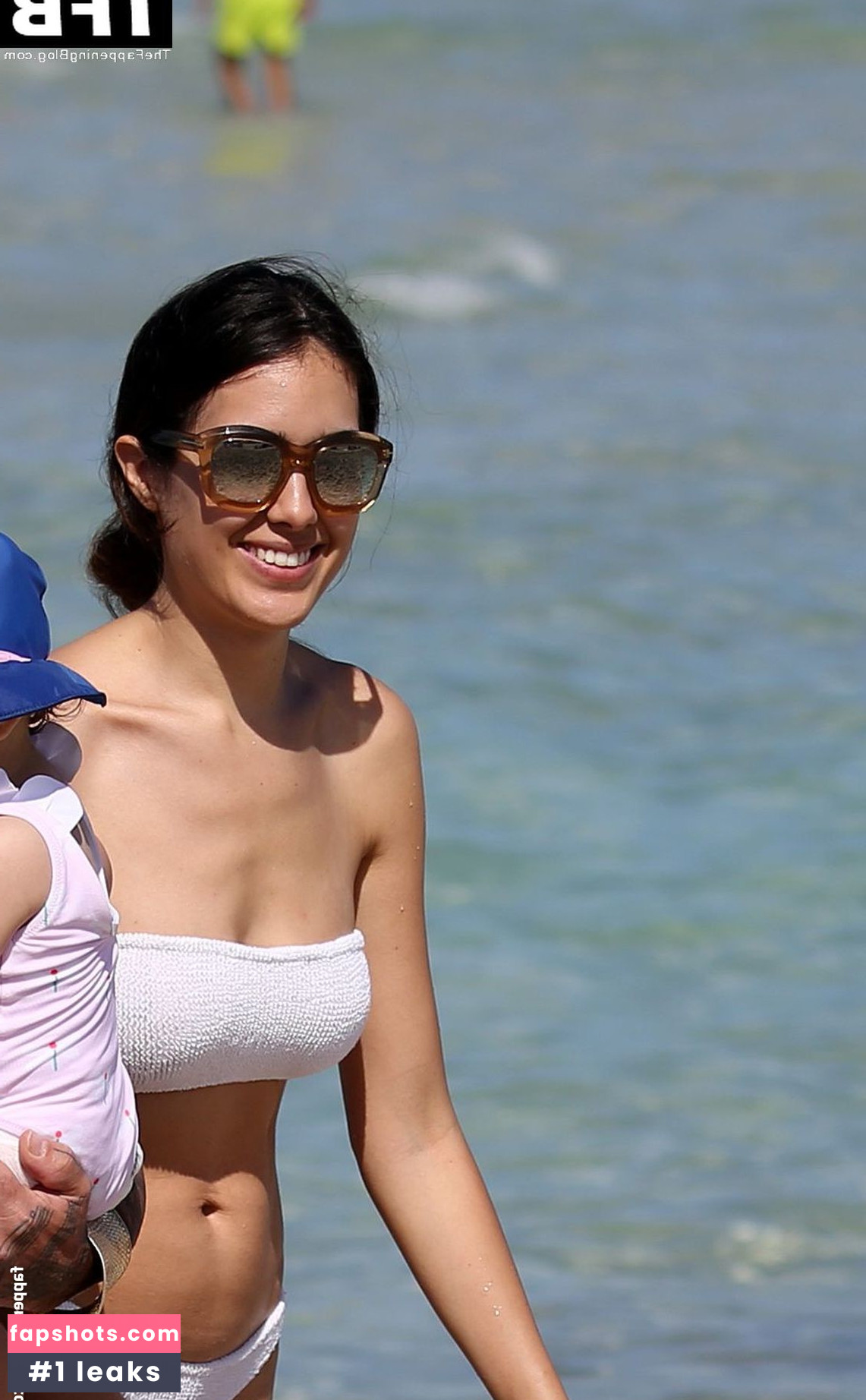 Sharon Fonseca gallery photo #6