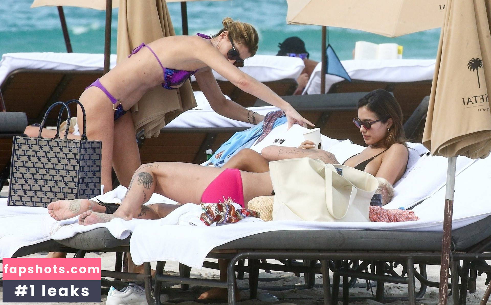 Sharon Fonseca gallery photo #58