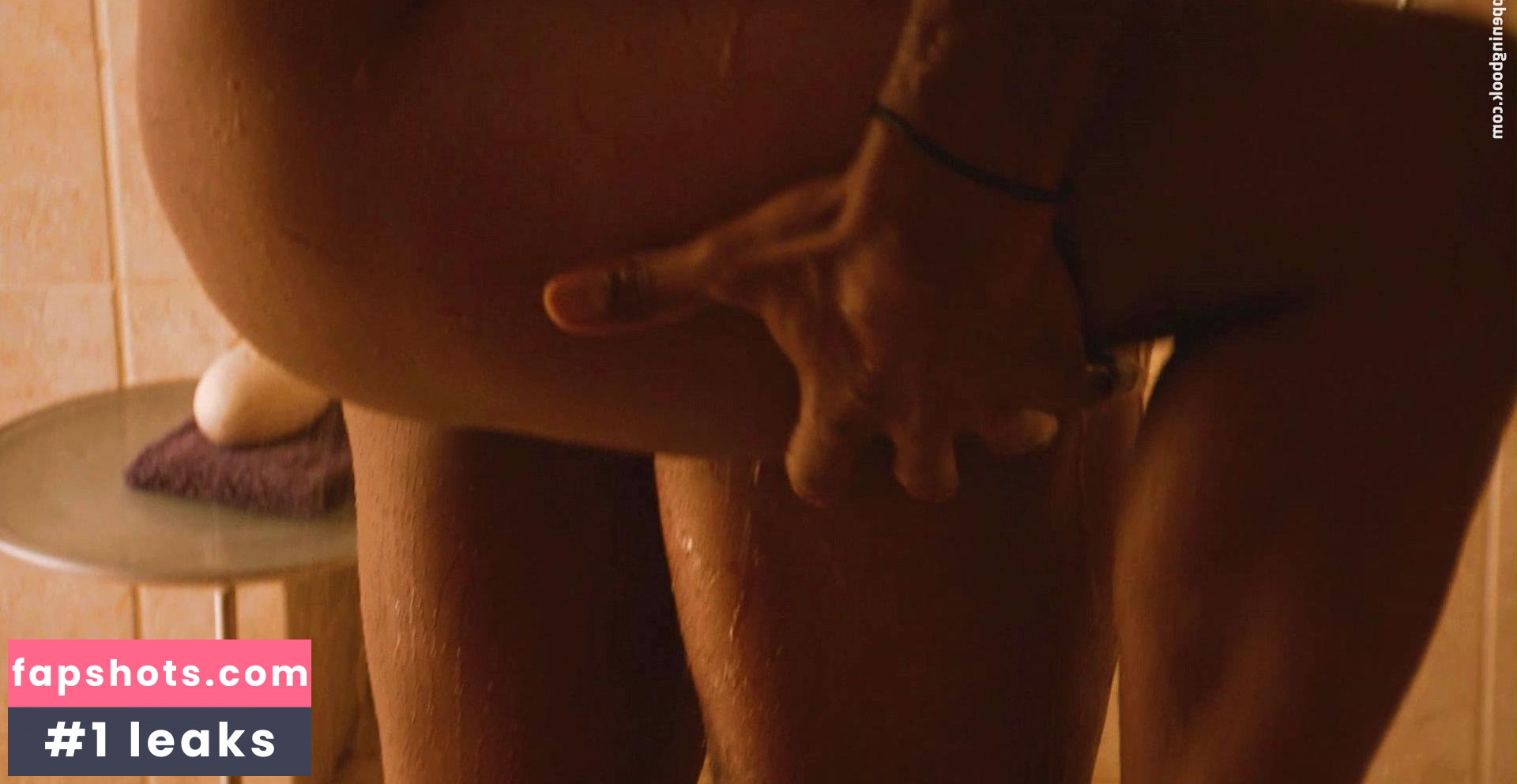 Sharon Leal gallery photo #44