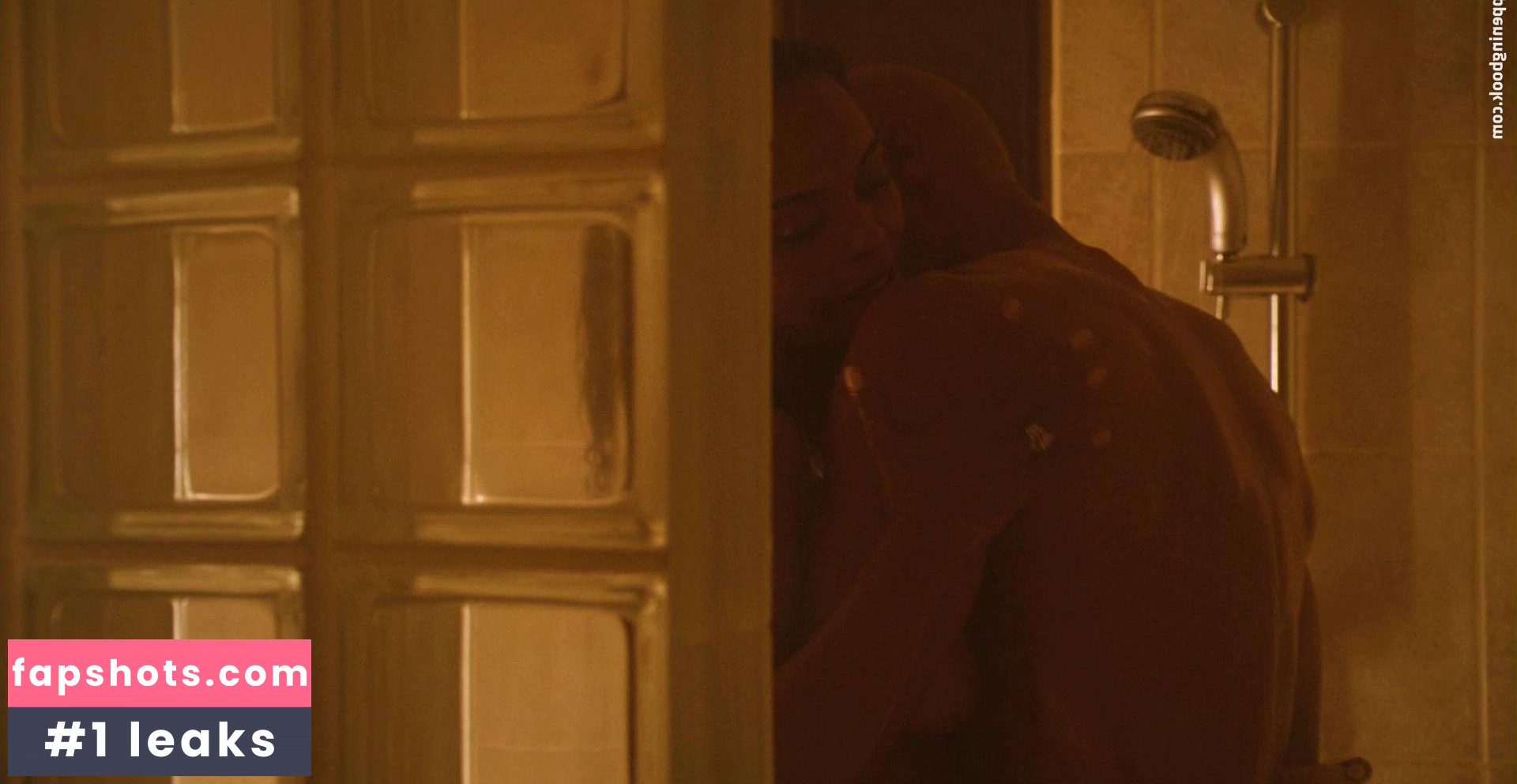 Sharon Leal gallery photo #45