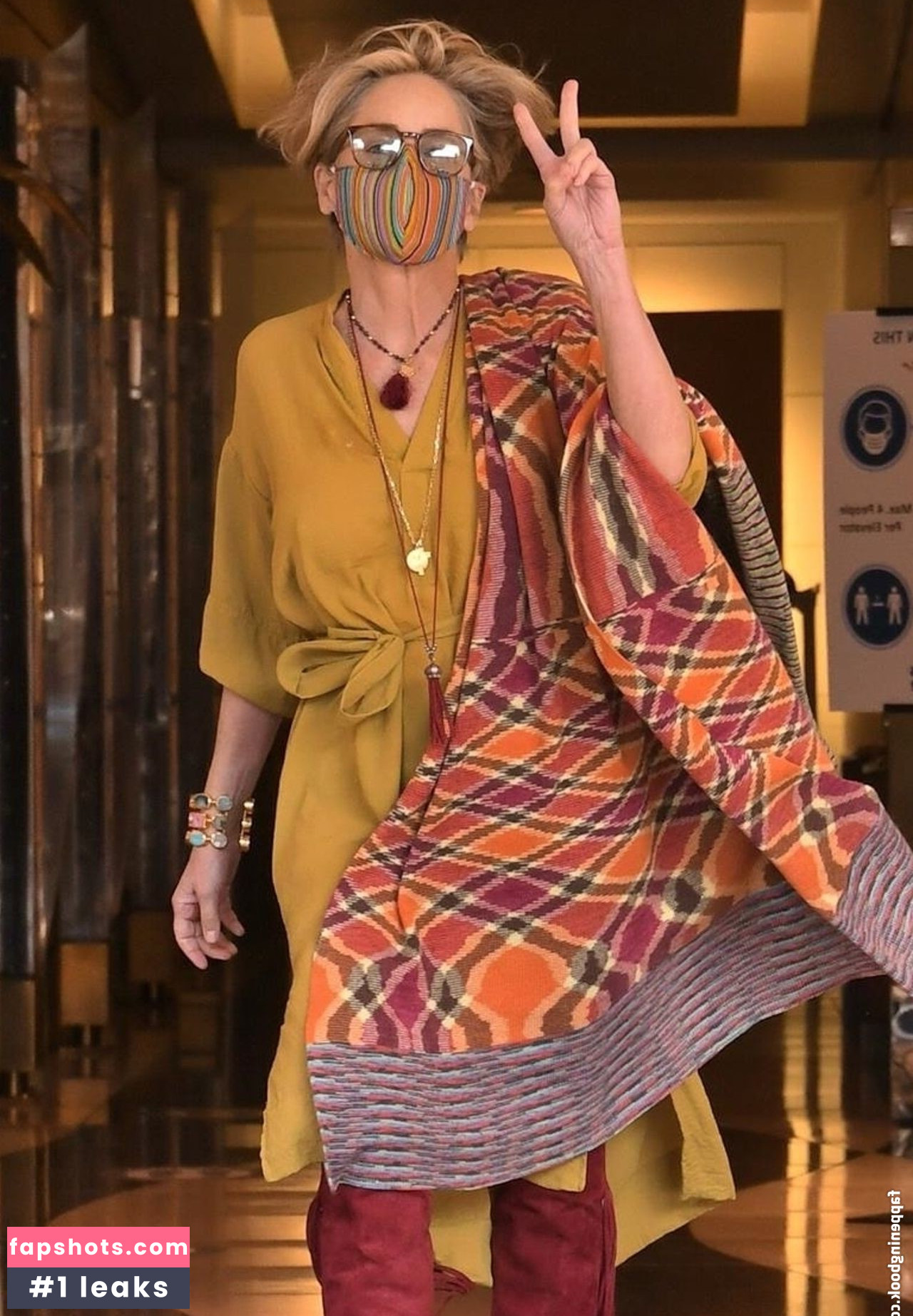 Sharon Stone gallery photo #98