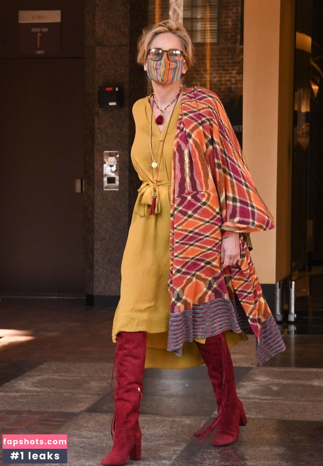 Sharon Stone gallery photo #100