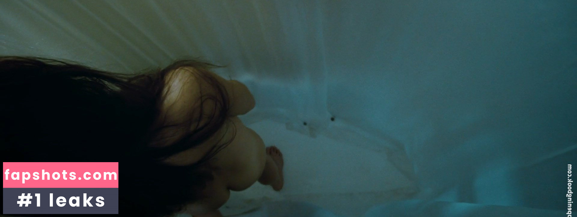 Sharon Taylor nude babe gallery