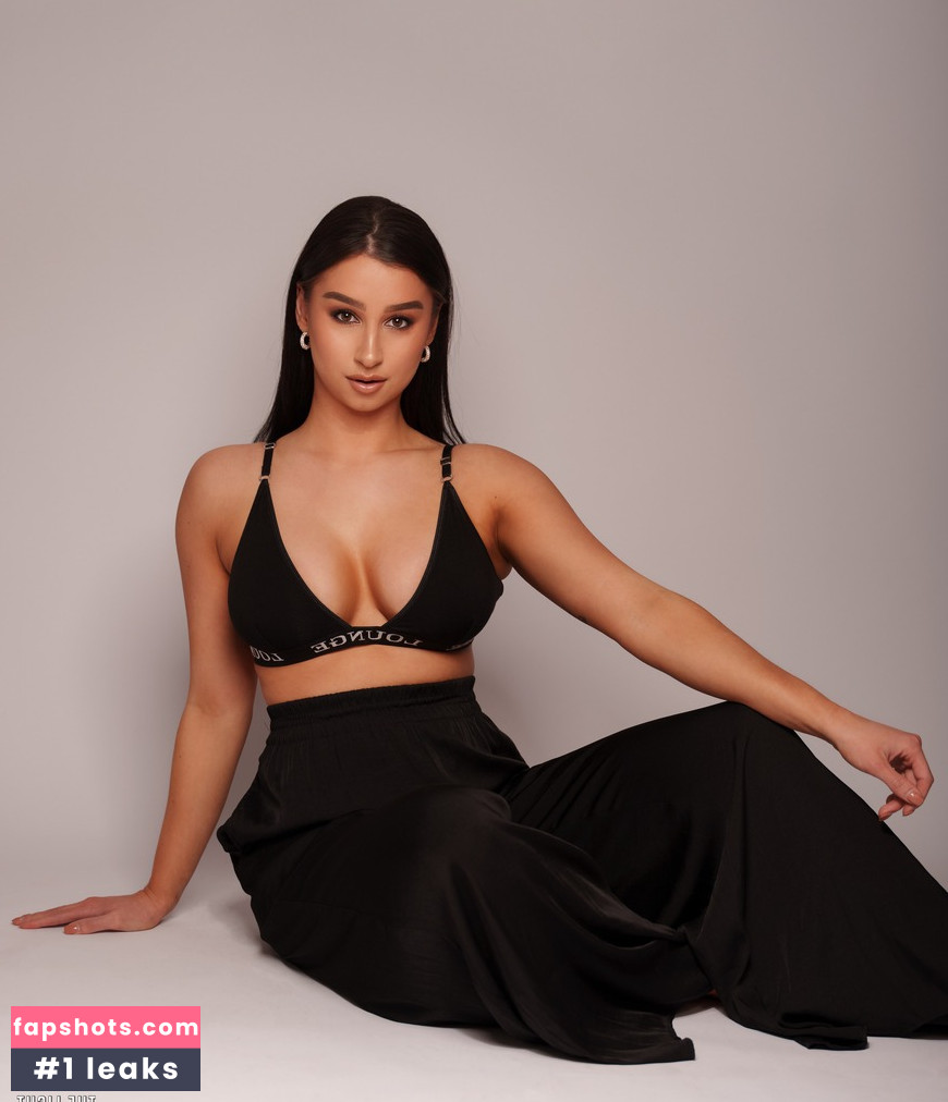 sharonw Nude Leaks OnlyFans - Fapshots