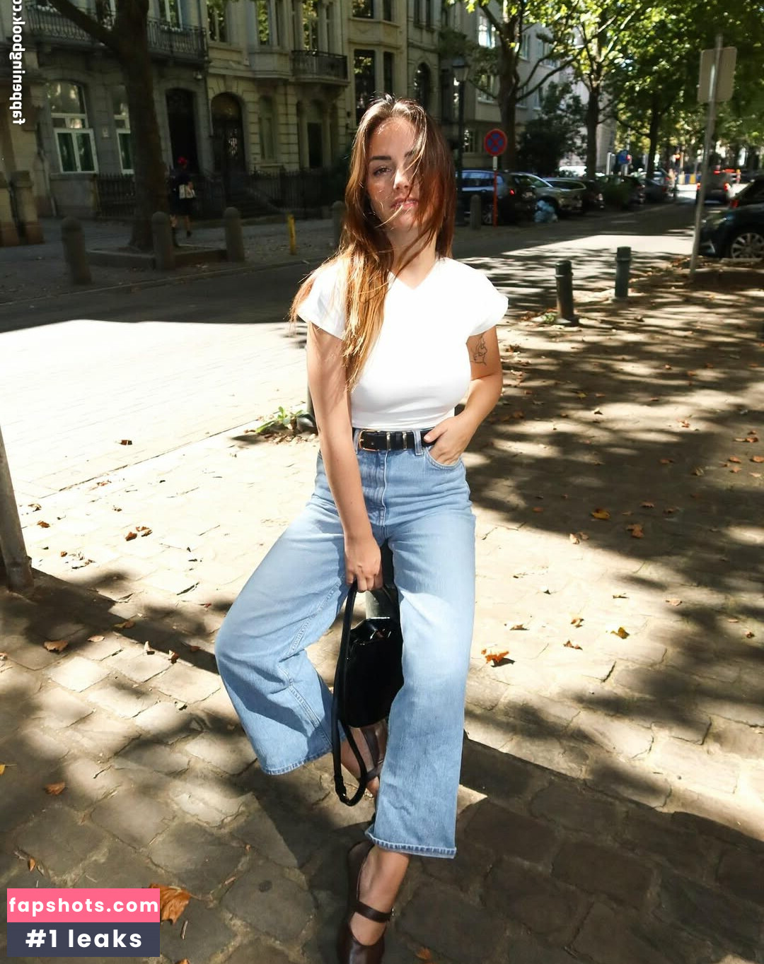 Shauna Dewit gallery photo #4