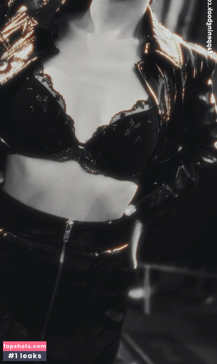 Shauna Dewit gallery photo #38