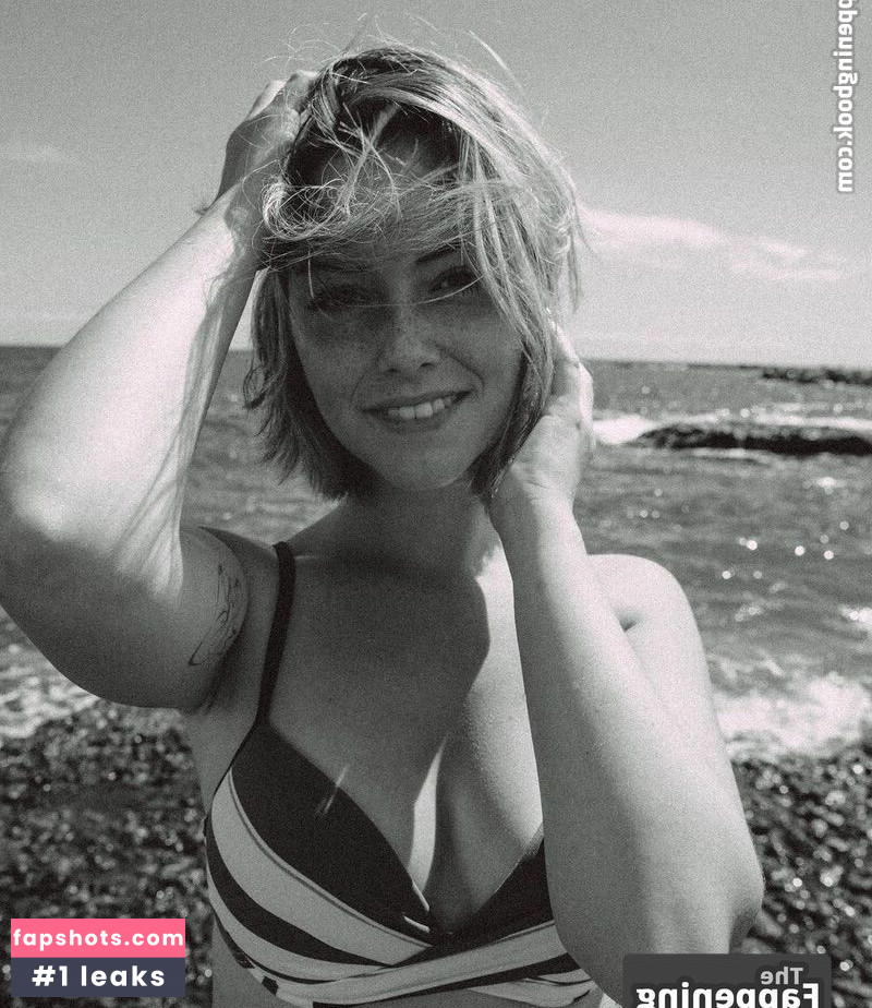 Shauna Dewit gallery photo #61