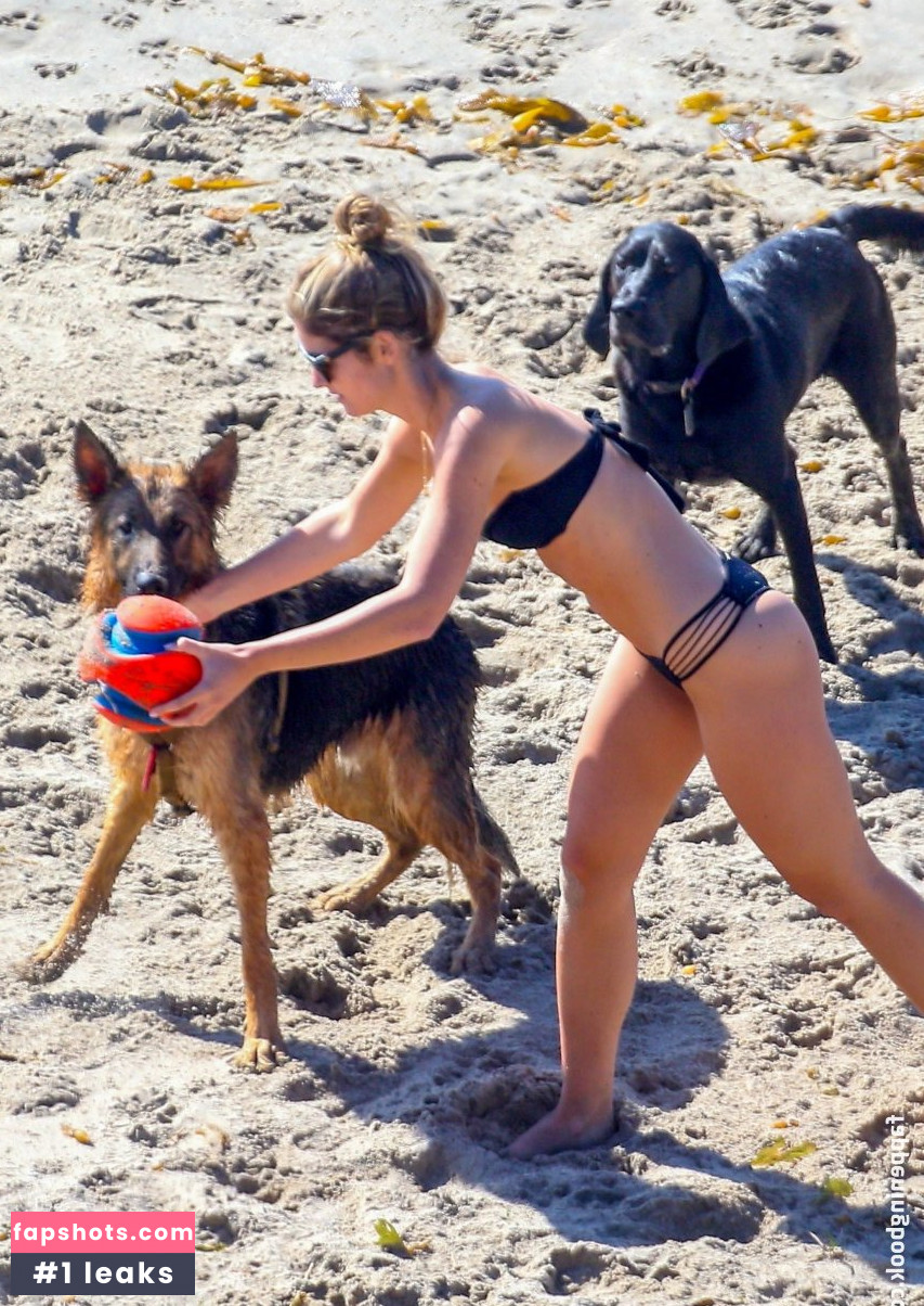 Shauna Sexton gallery photo #110