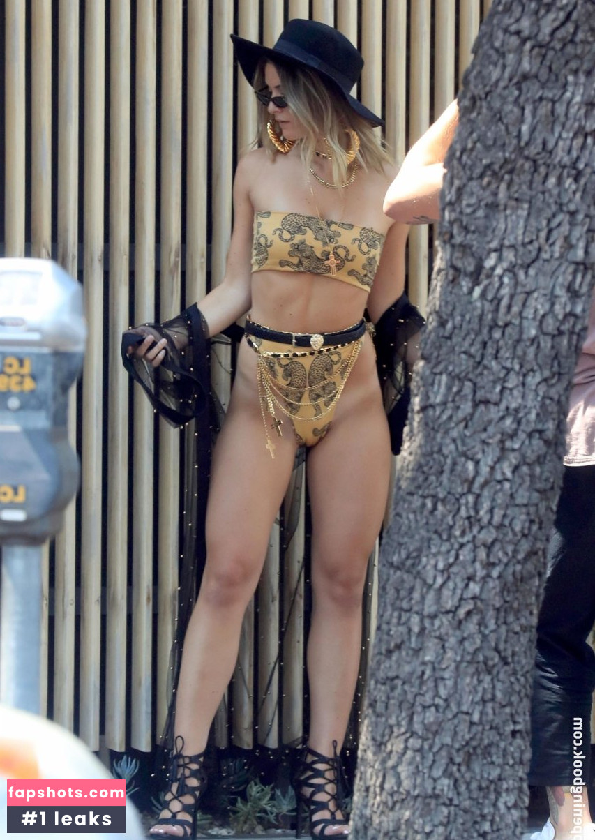 Shauna Sexton gallery photo #70