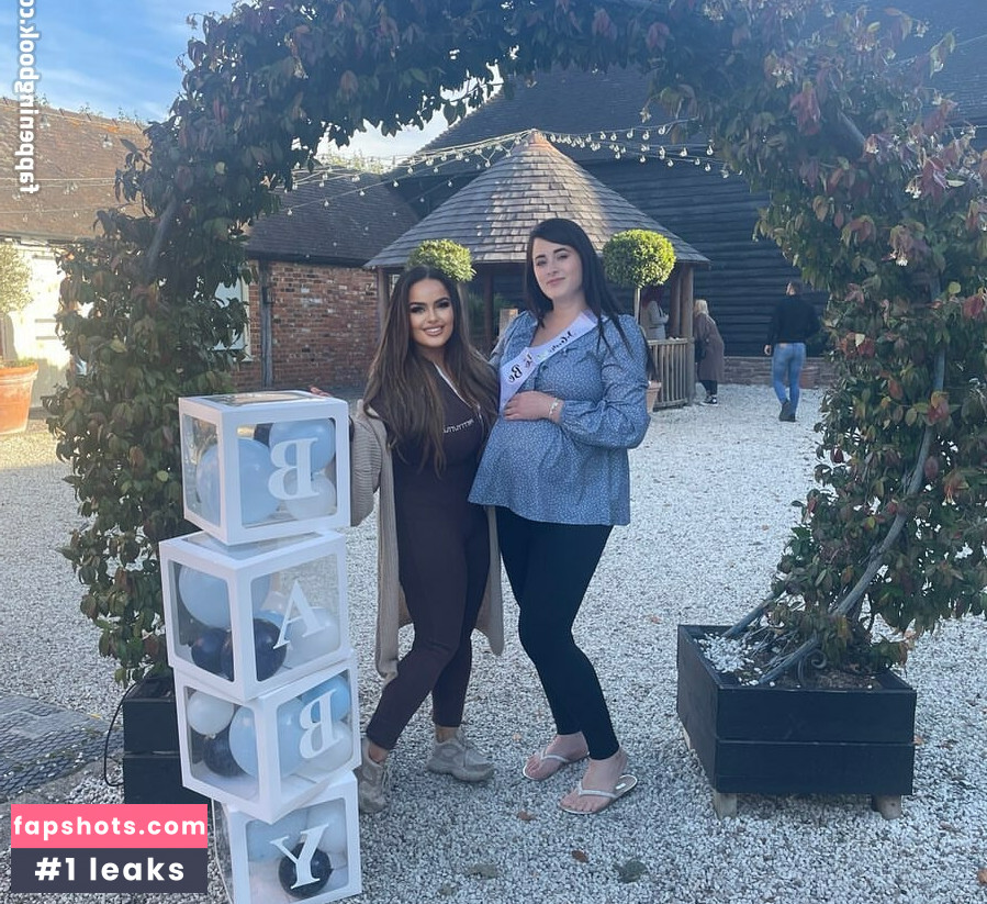 Shauni Rixon gallery photo #11