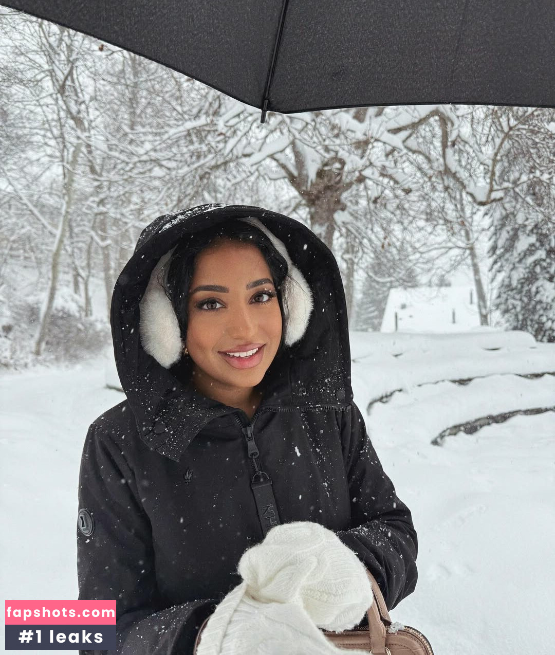 Shaweena gallery photo #20