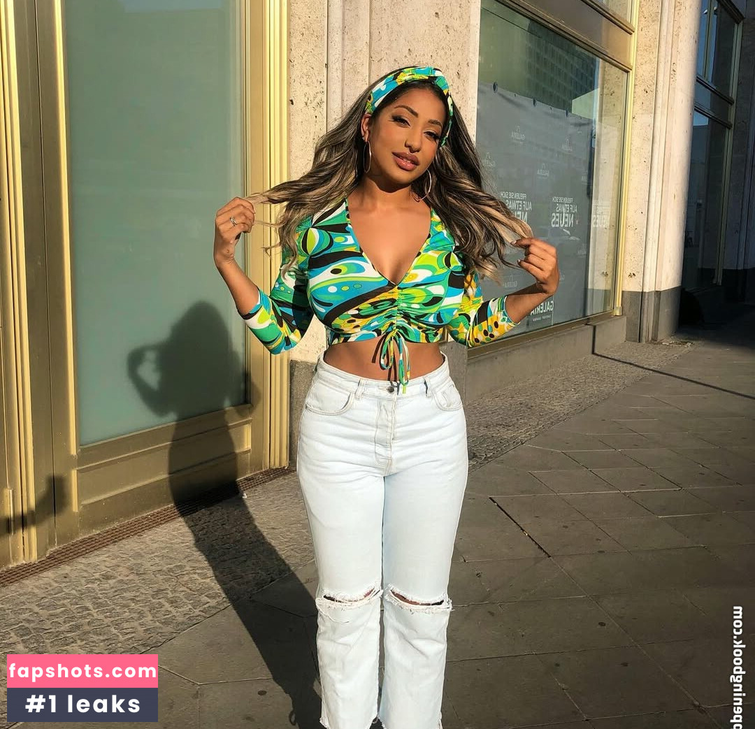 Shaweena gallery photo #6