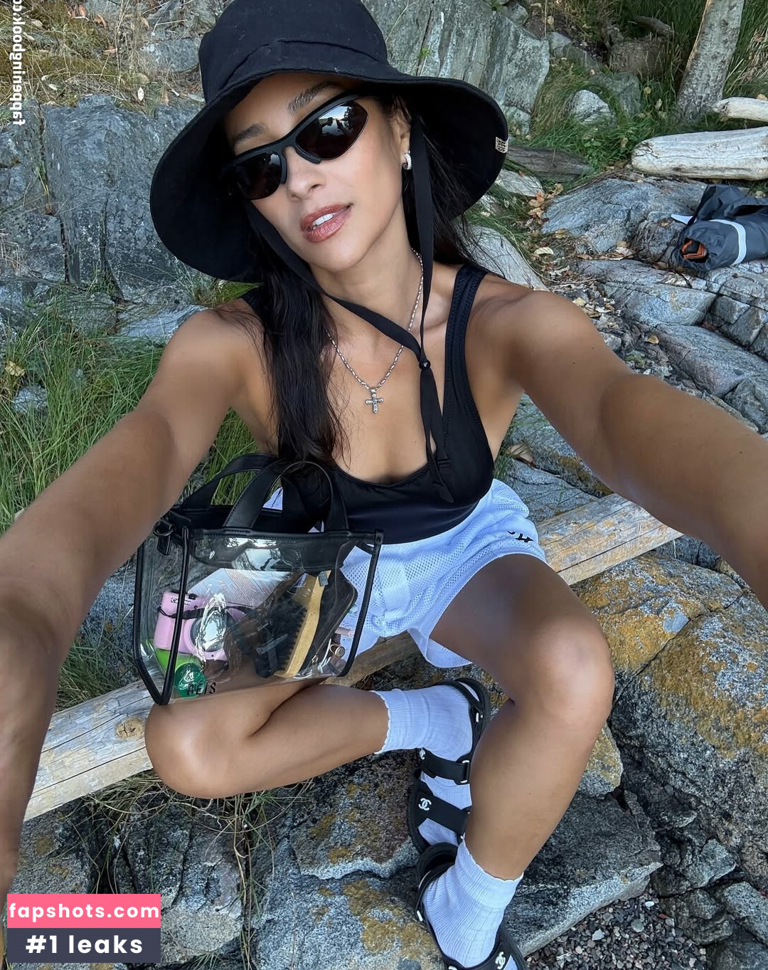 Shay Mitchell gallery photo #21