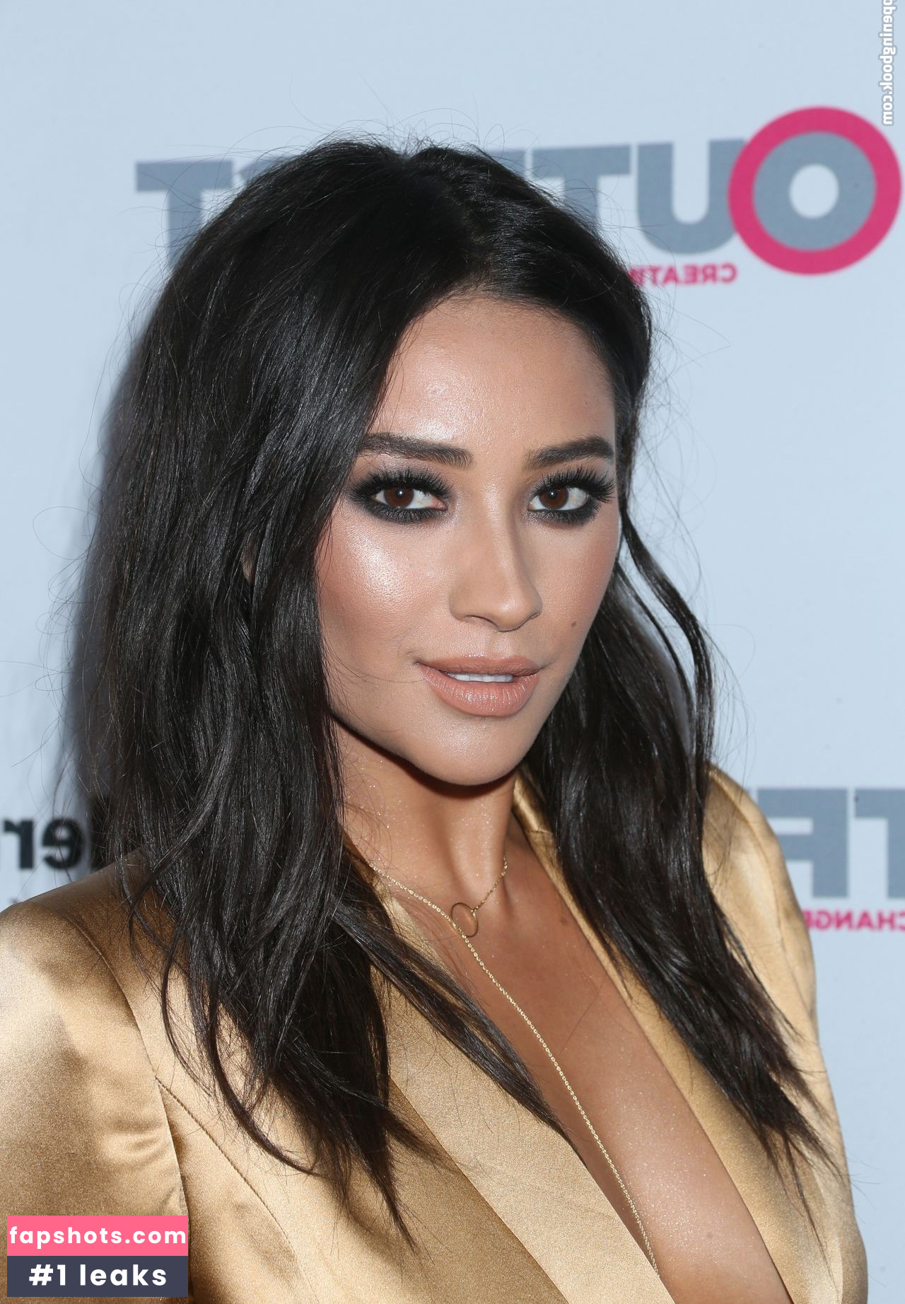 Shay Mitchell gallery photo #214