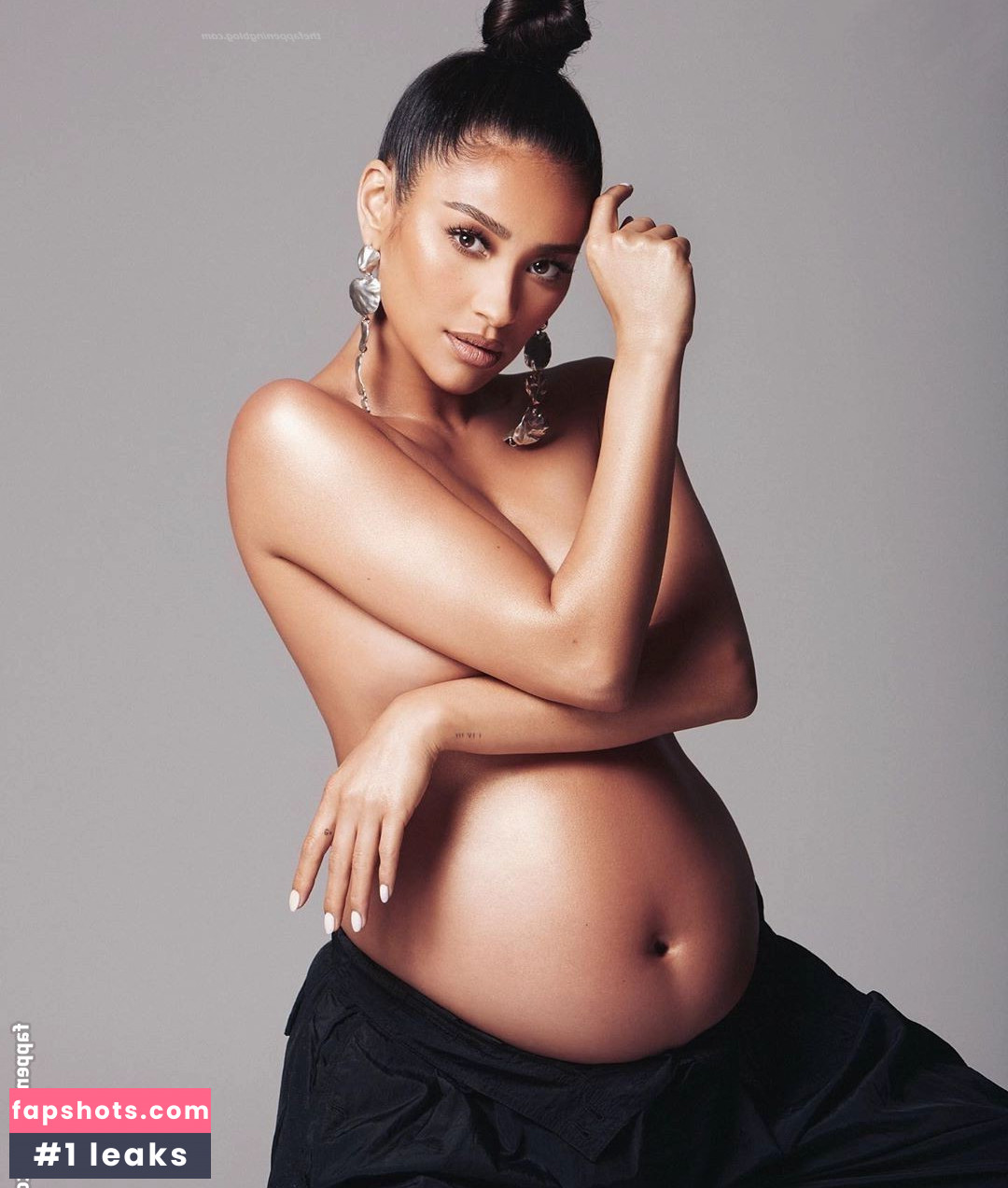 Shay Mitchell gallery photo #219