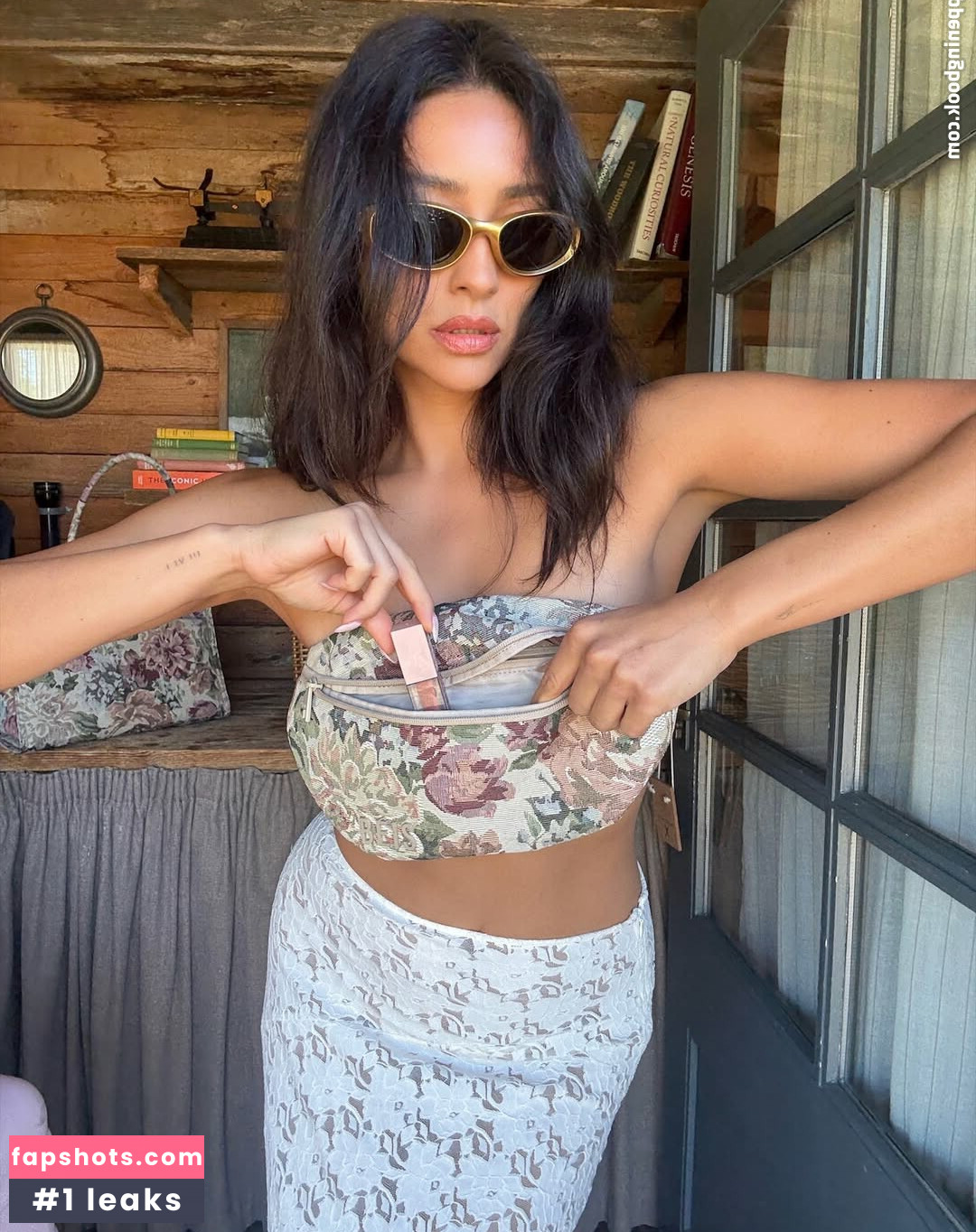 Shay Mitchell gallery photo #26