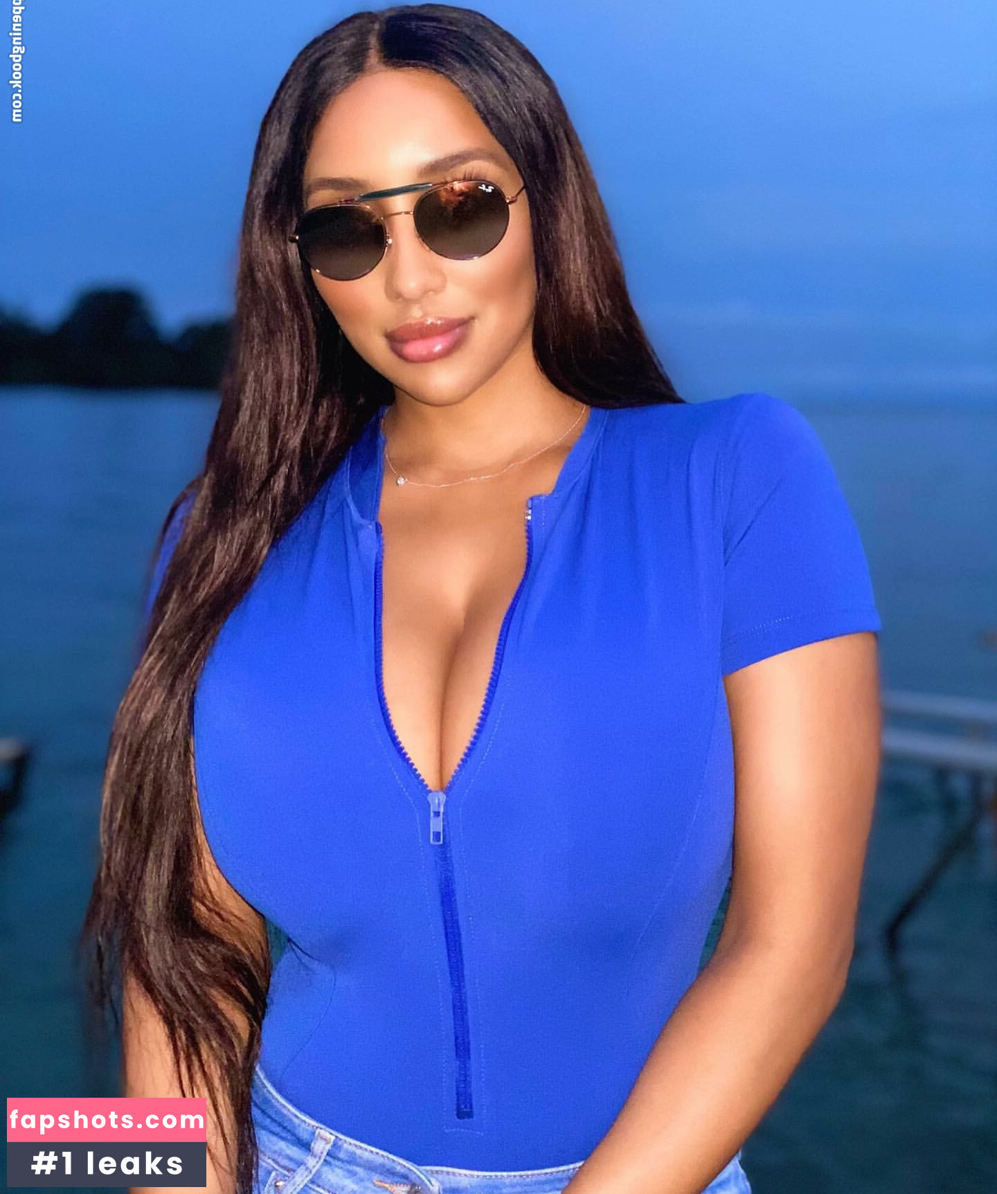 ShayLiving gallery photo #19