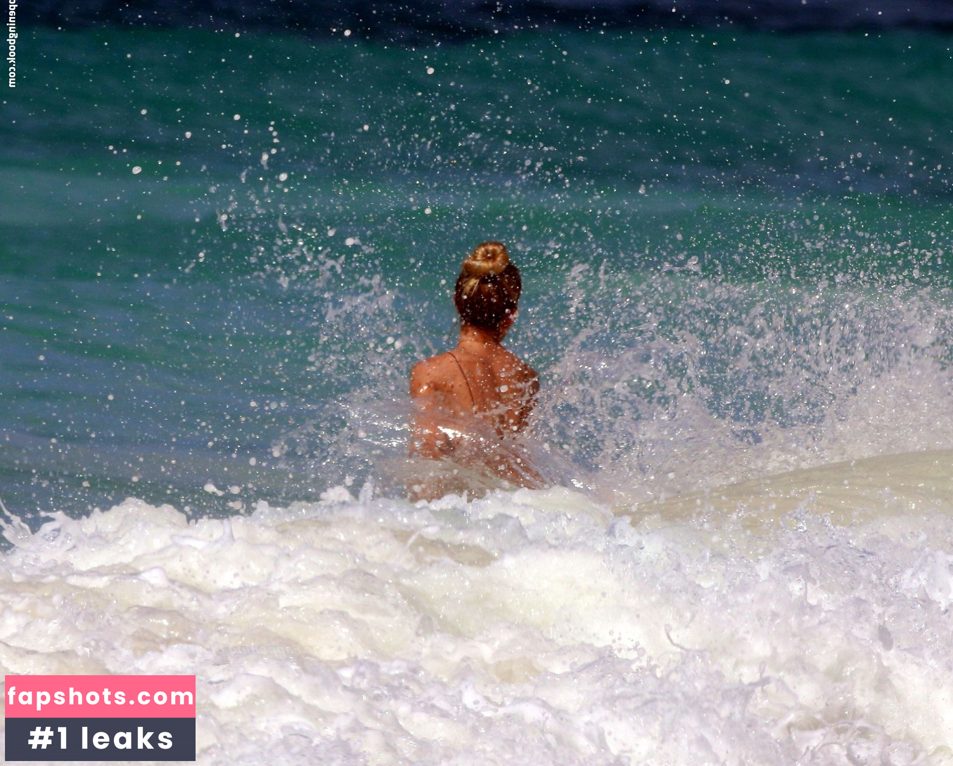 Shayna Terese Taylor gallery photo #36