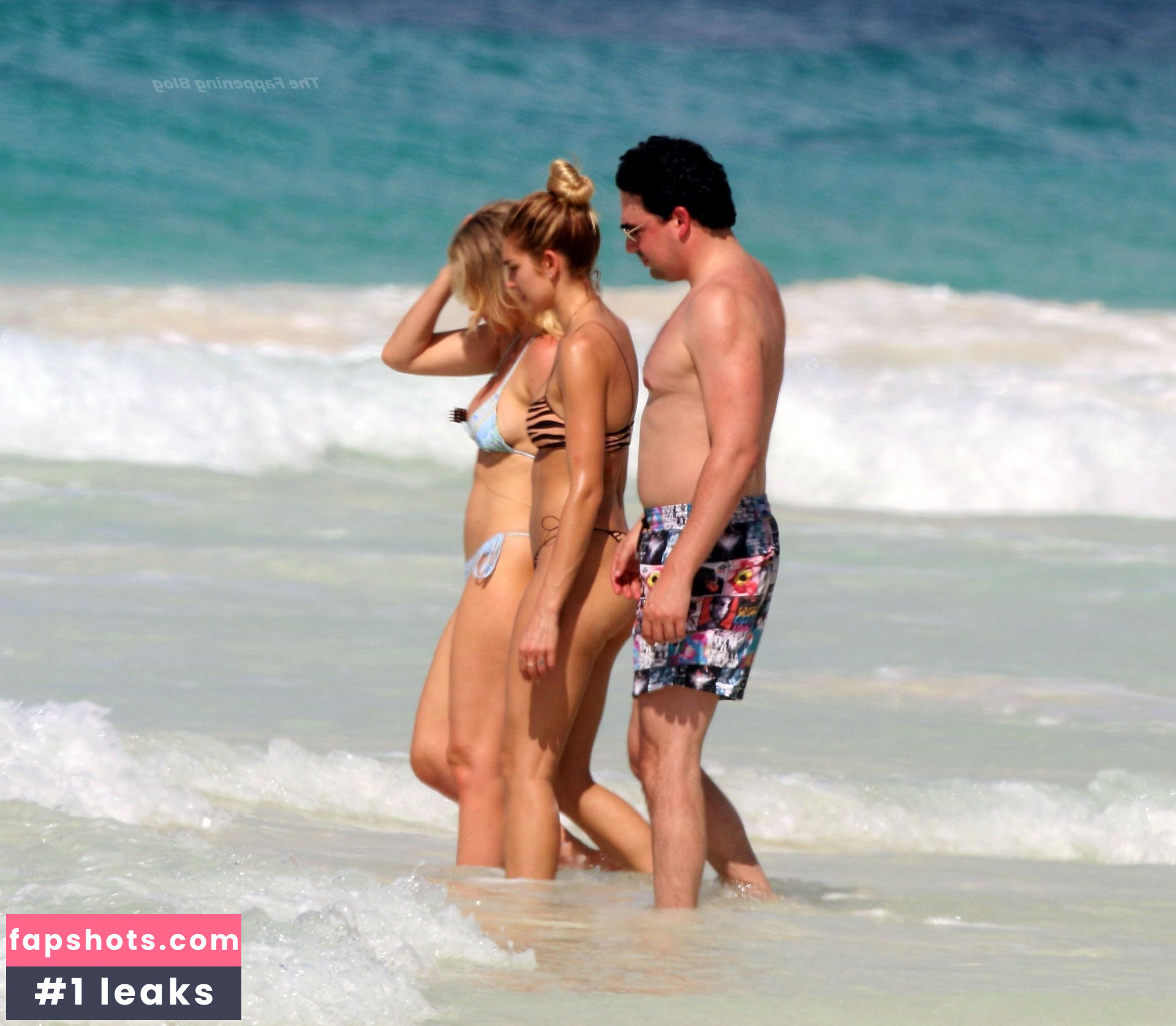 Shayna Terese Taylor gallery photo #49