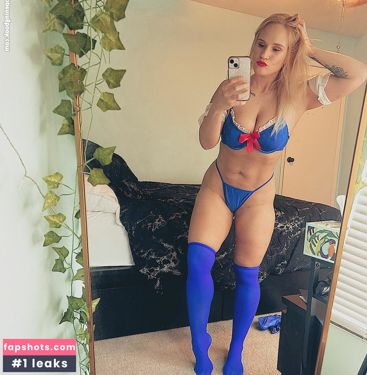 Shazza McKenzie gallery photo #21