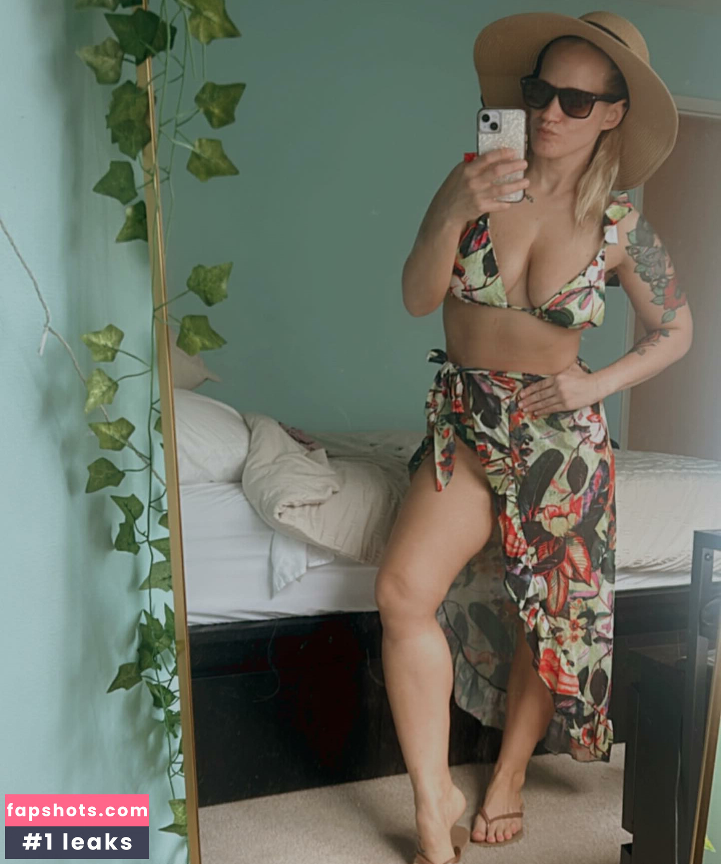 Shazza McKenzie gallery photo #27