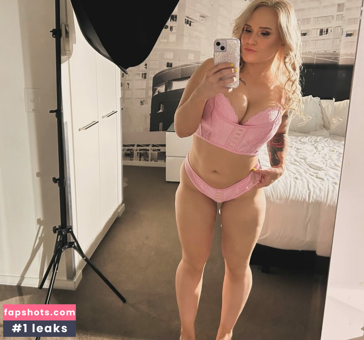 Shazza McKenzie gallery photo #40