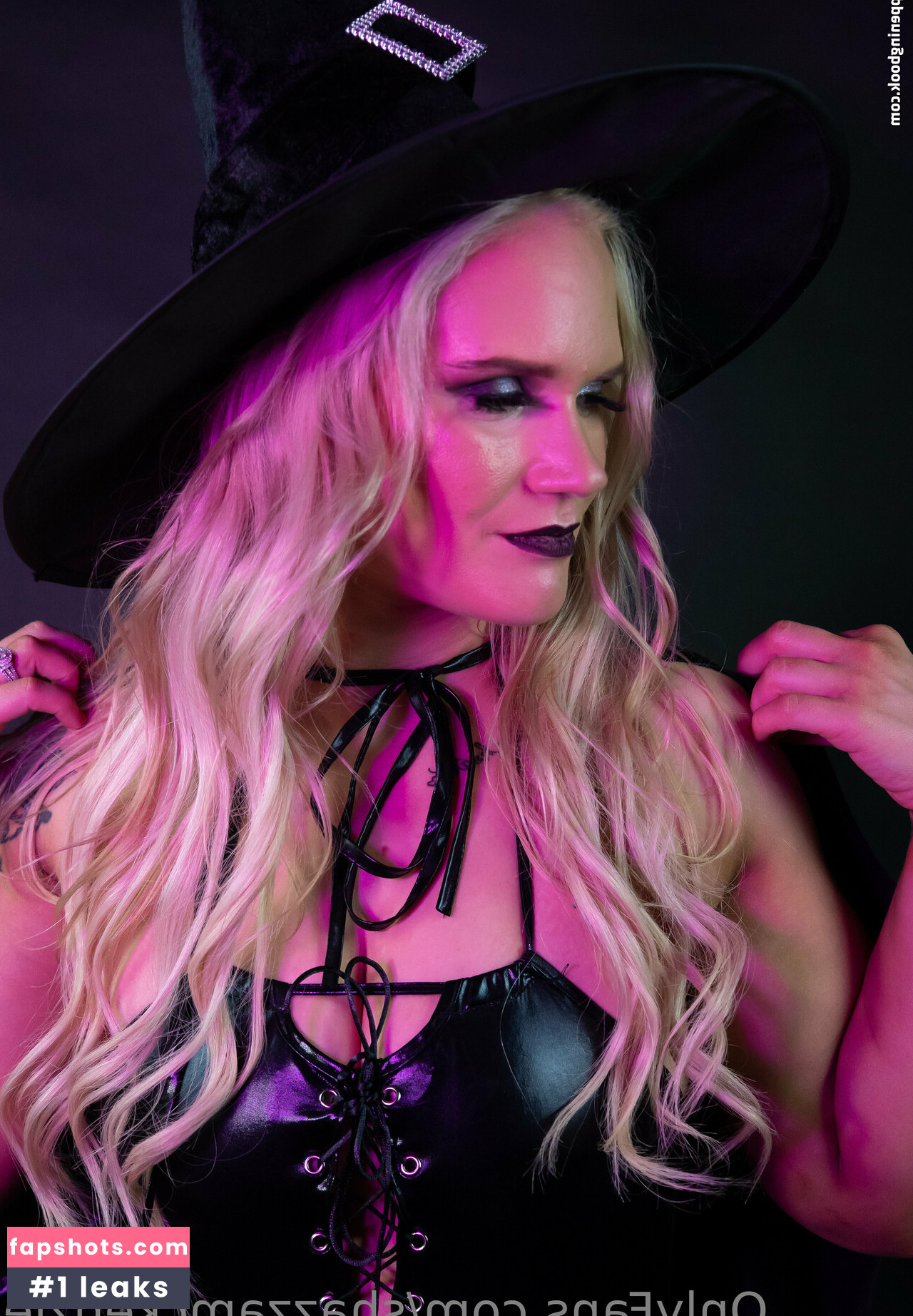 Shazza McKenzie gallery photo #63