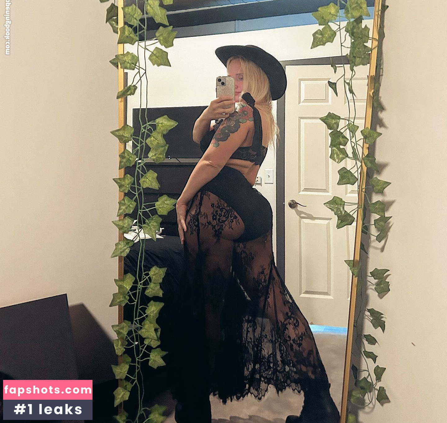 Shazza McKenzie gallery photo #68