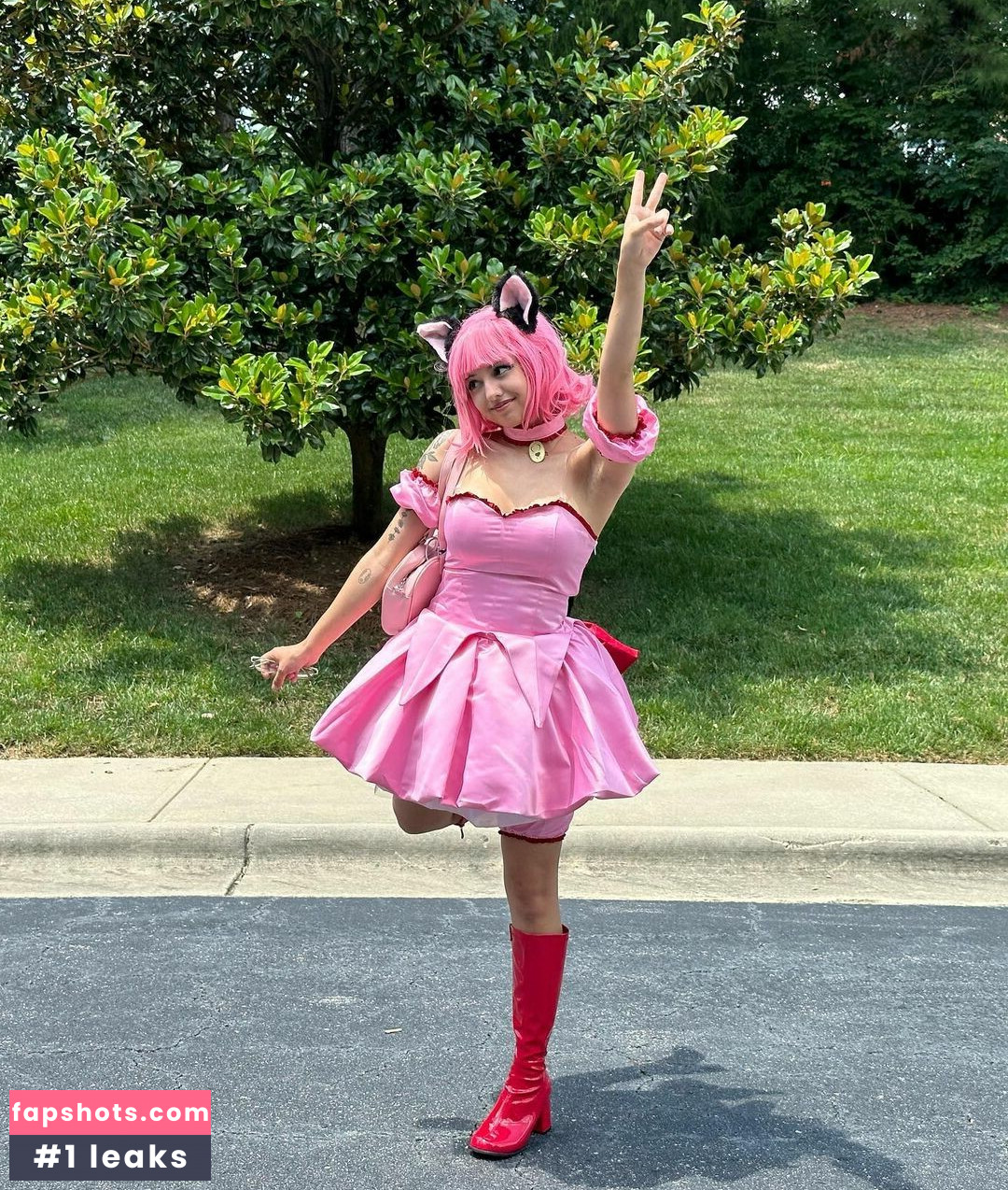 Shea Briar gallery photo #51