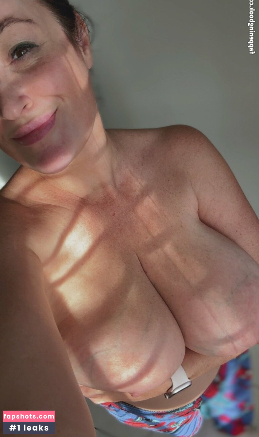 Shea Sweetness gallery photo #24