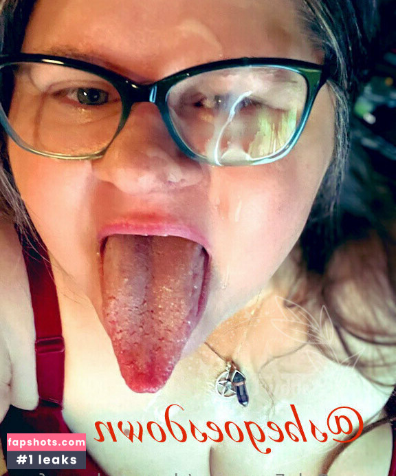 shegoesdown_free gallery photo #20