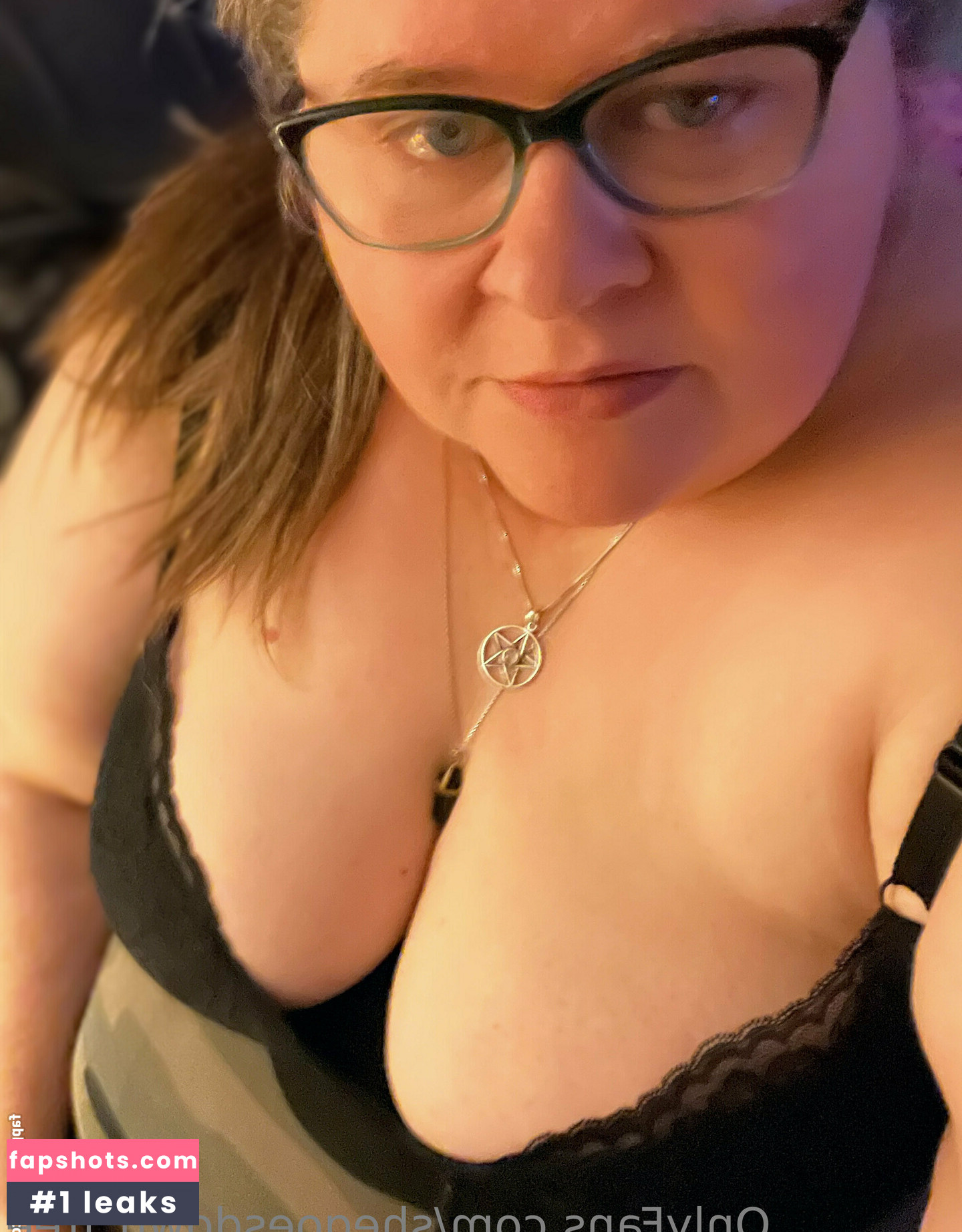 shegoesdown_free gallery photo #22